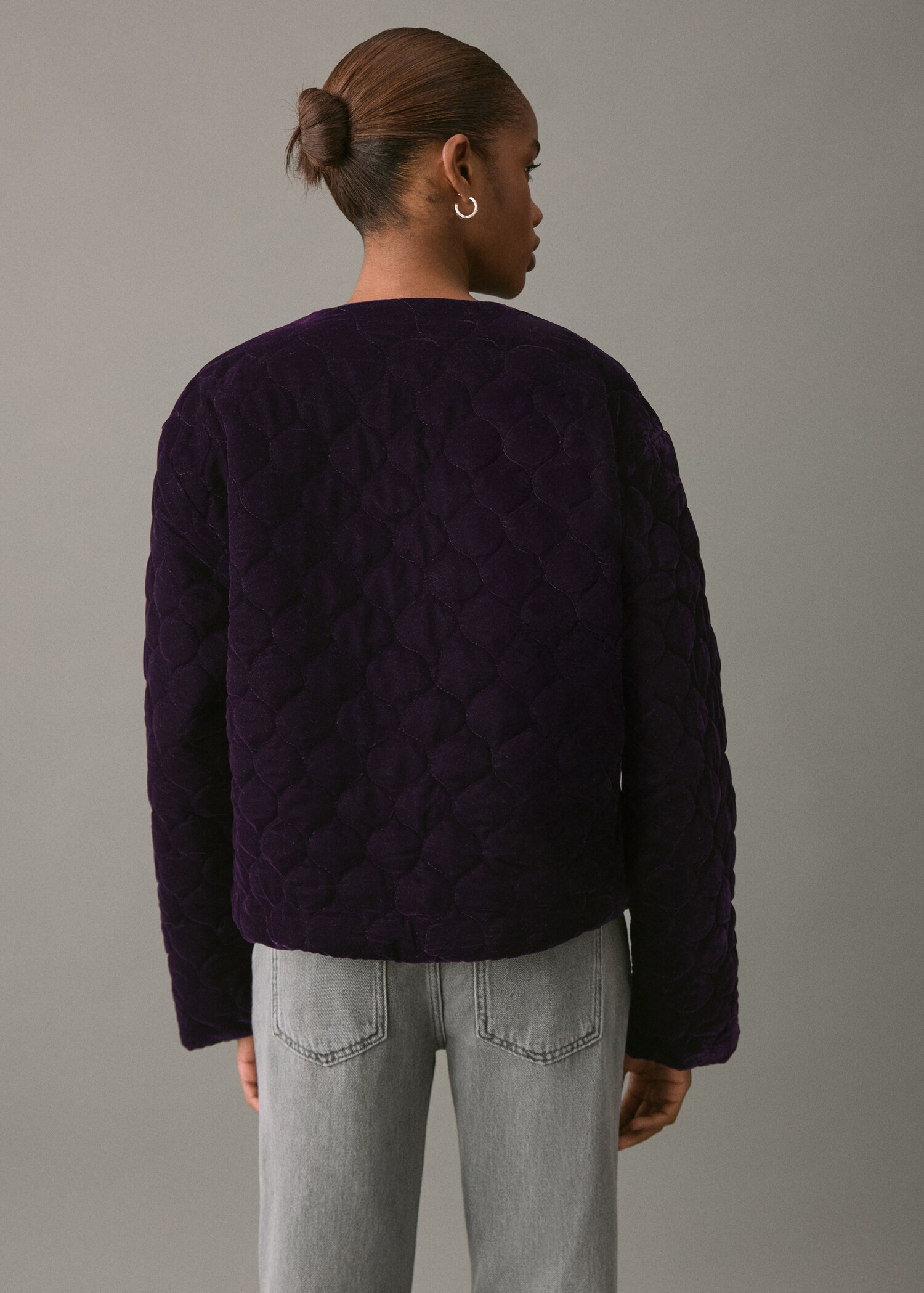 Velvet bomber jacket with stitching - Reverse of the article