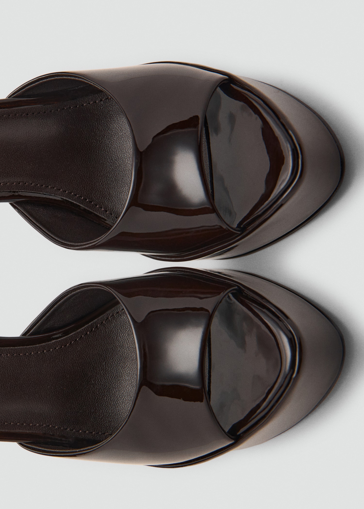 Leather platform-heeled sandals - Details of the article 2
