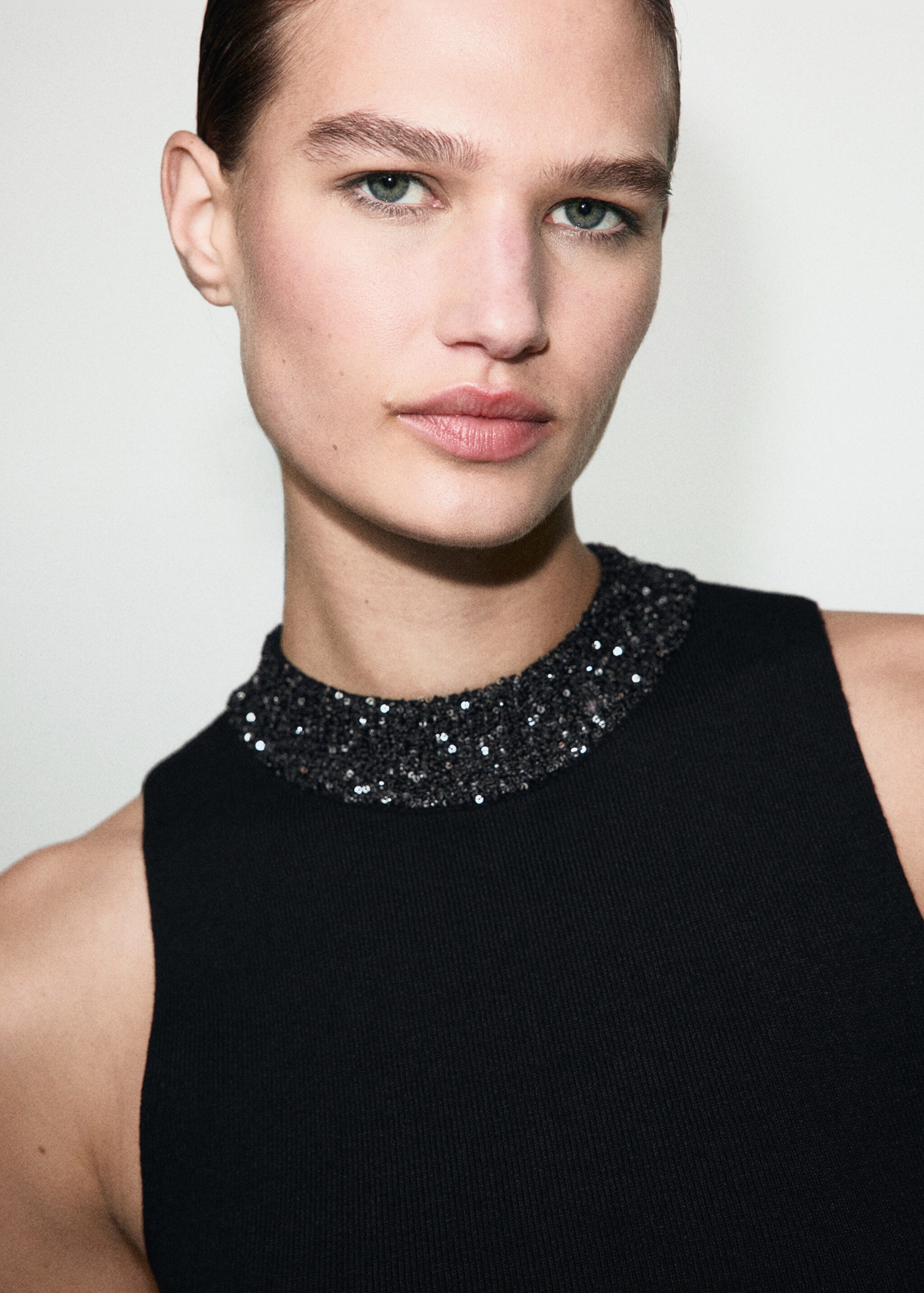 Knitted dress with sequin collar - Details of the article 1, Black. Ref: 17059105-00.