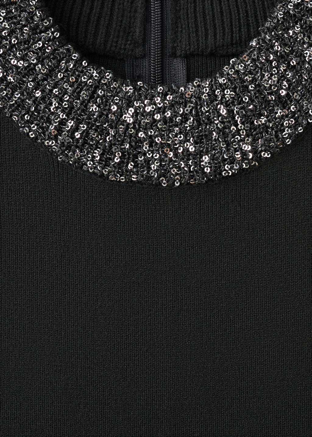 Knitted dress with sequin collar