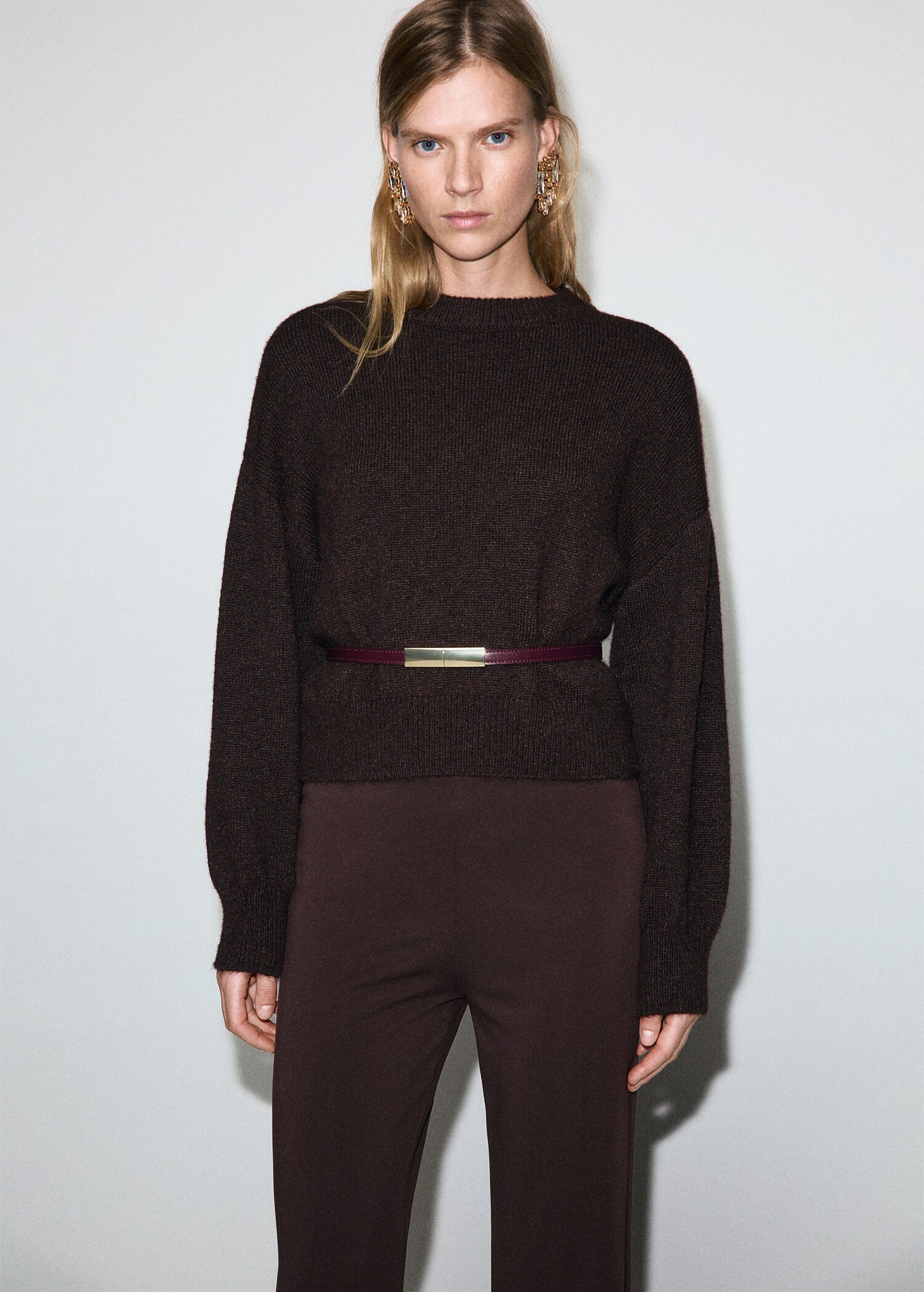 Straight-fit trousers with elastic waist - Details of the article 1