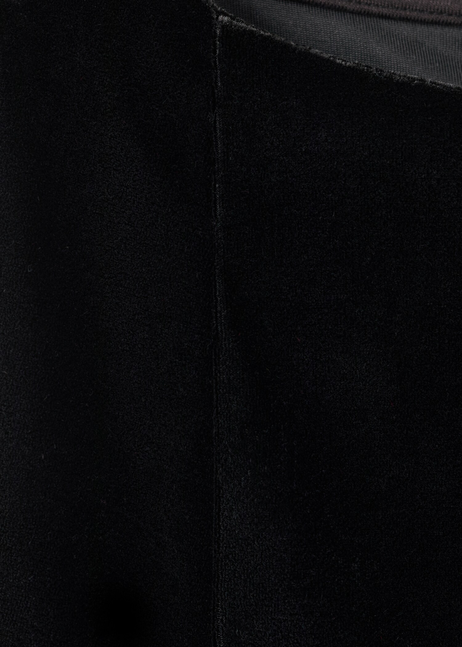 Velvet fitted dress - Details of the article 8