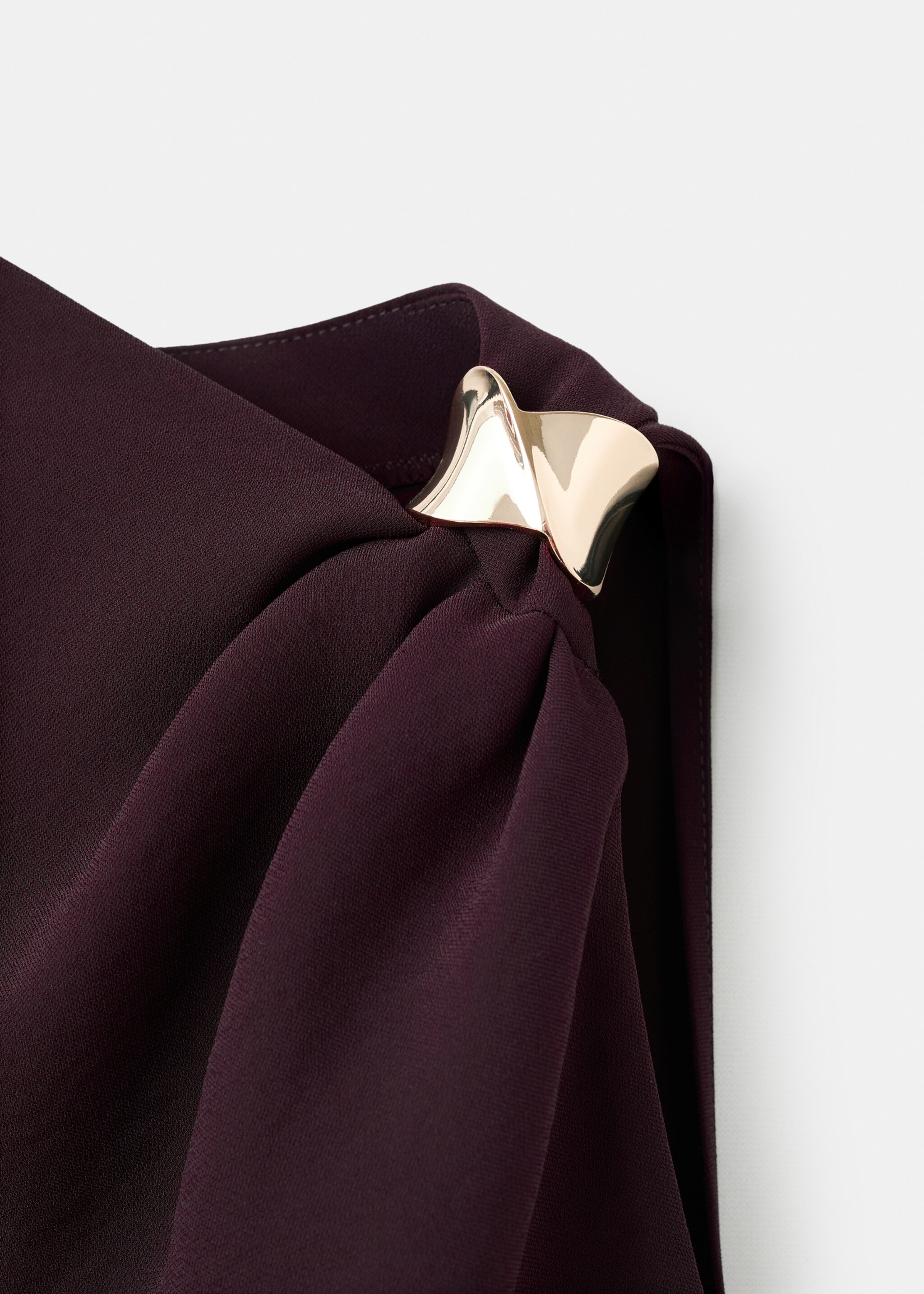 Asymmetric blouse with metallic detail - Details of the article 8, Brown. Ref: 17059114-00.