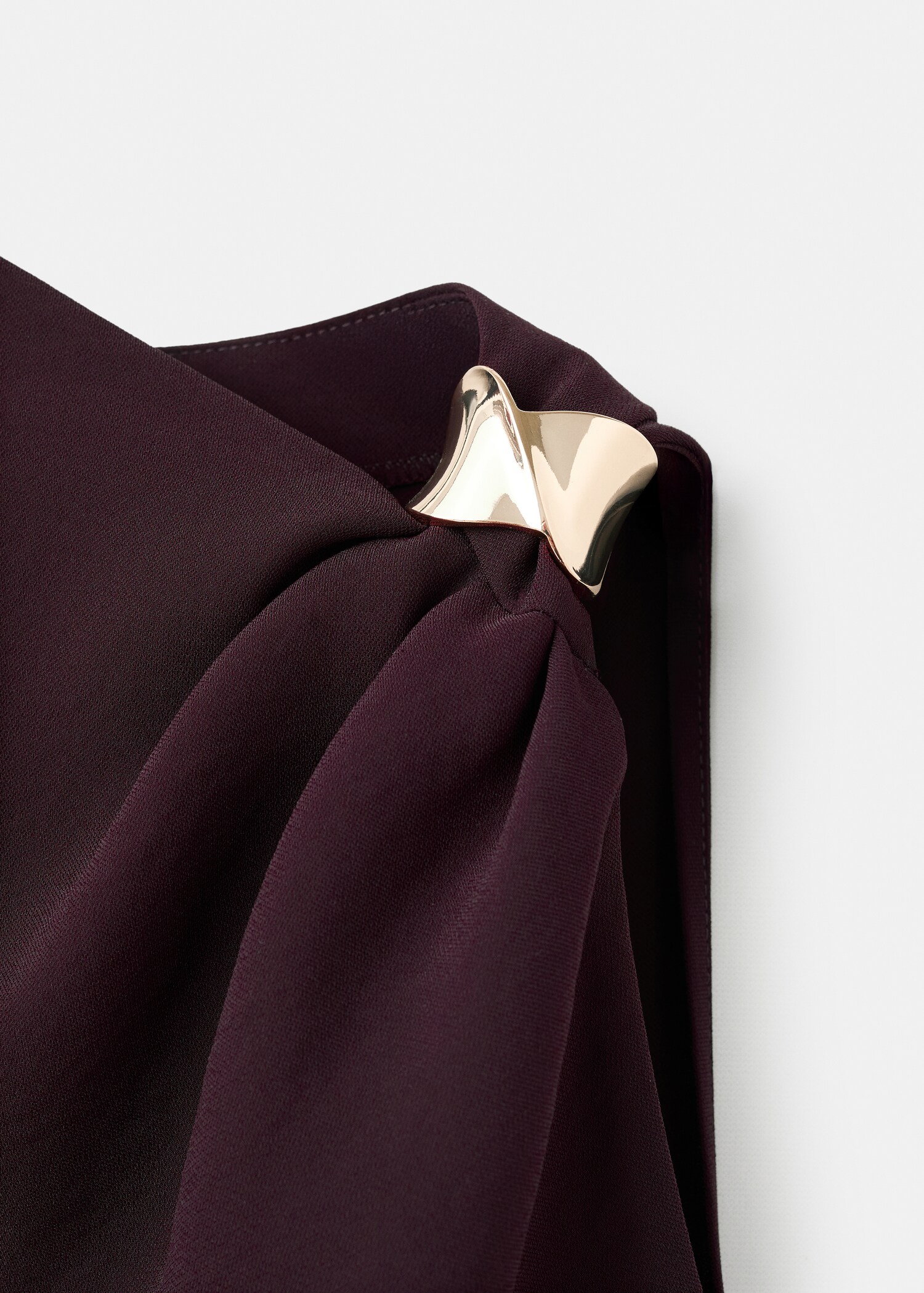 Asymmetric blouse with metallic detail - Details of the article 8