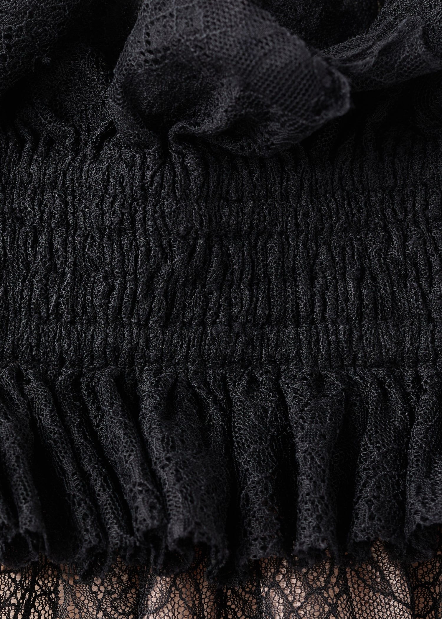 Lace top with ruff collar - Details of the article 8