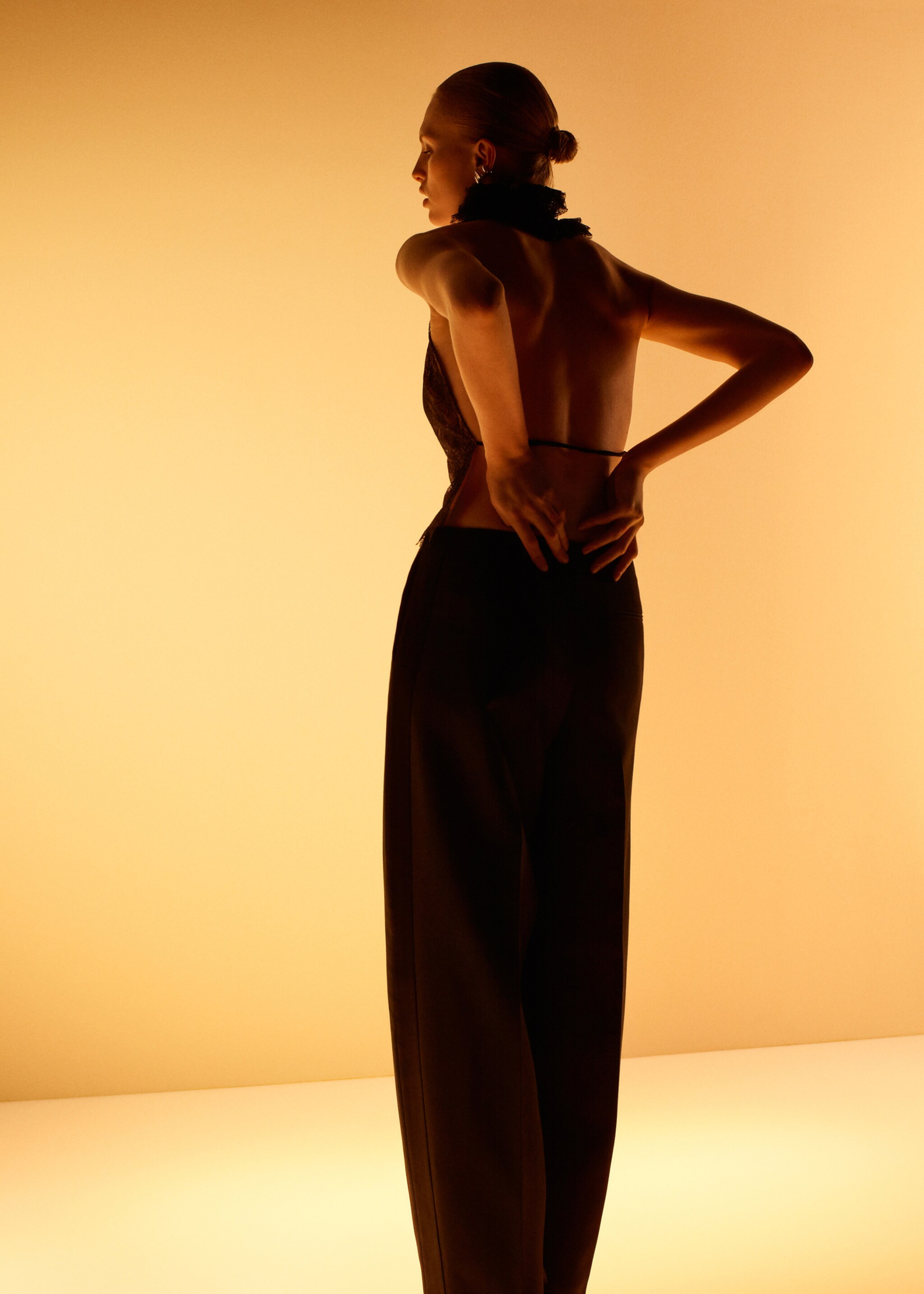 Atasan berbahan renda dengan kerah rumbai - Versi terbalik dari barang, Hitam. Ref: 17059121-00.