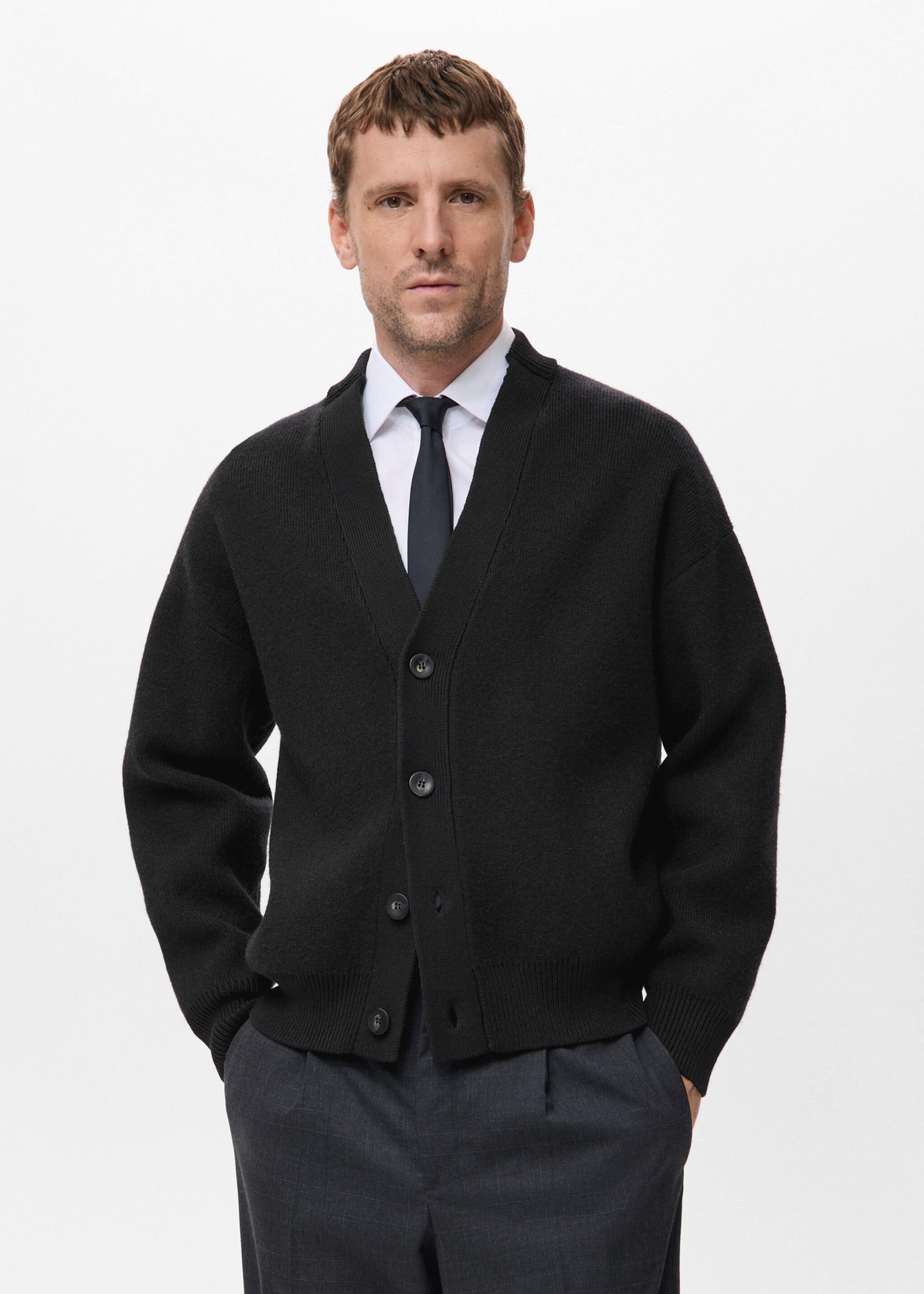 Relaxed-fit knitted cardigan - Medium plane, Black. Ref: 17059207-00.
