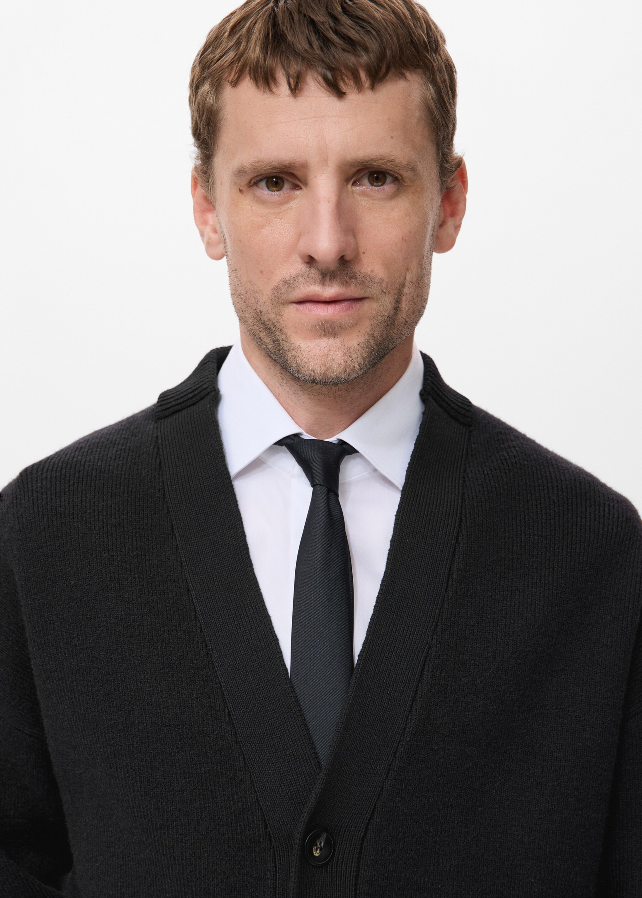 Relaxed-fit knitted cardigan - Details of the article 1, Black. Ref: 17059207-00.