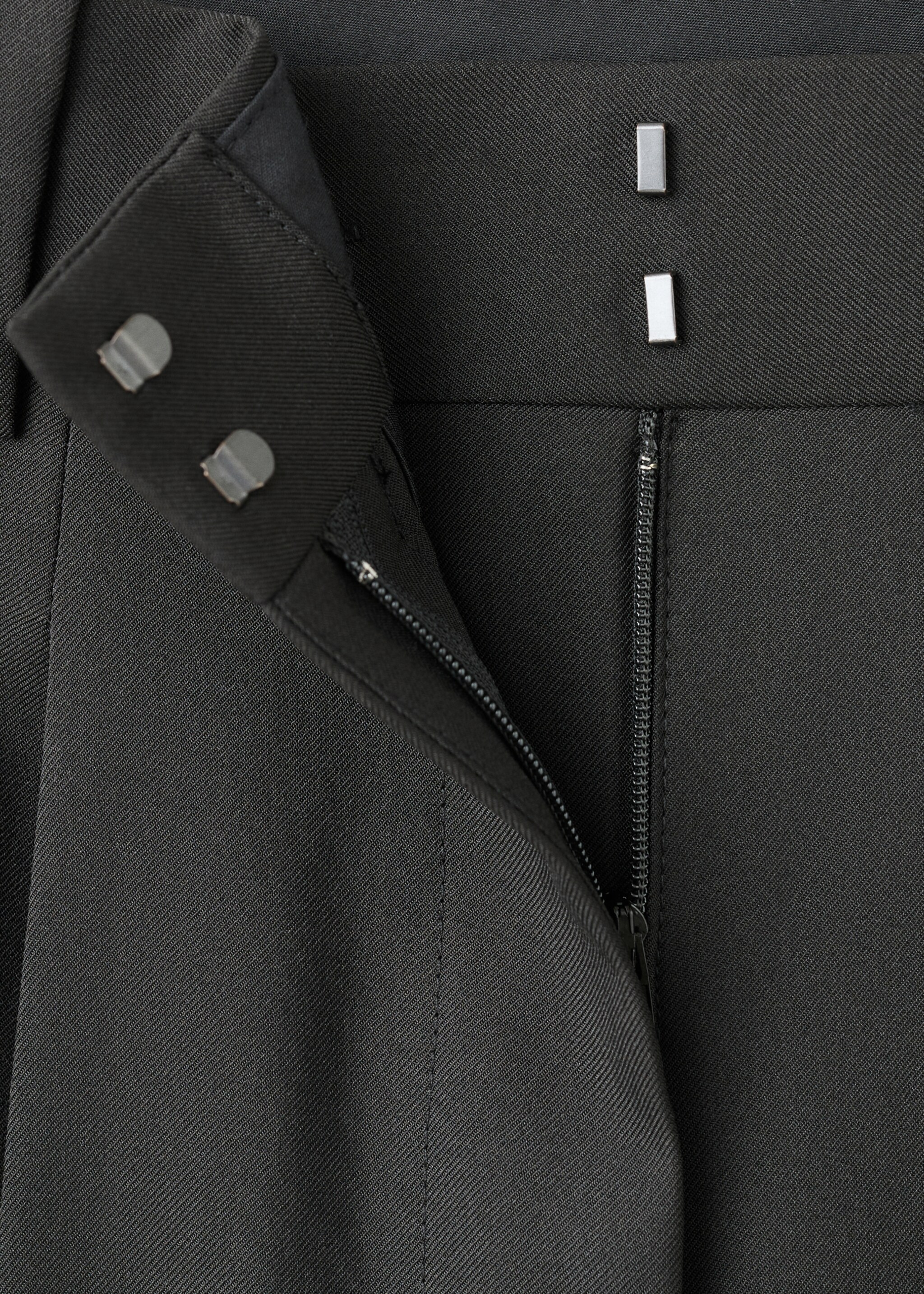 Wide-leg pleated suit trousers - Details of the article 8, Black. Ref: 17059213-00.