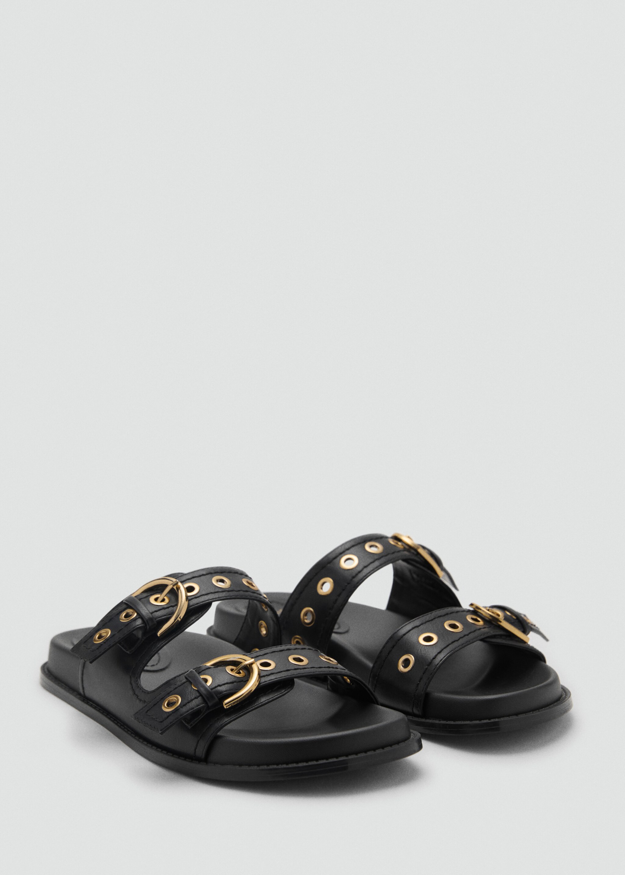 Strap sandals with buckle - Medium plane
