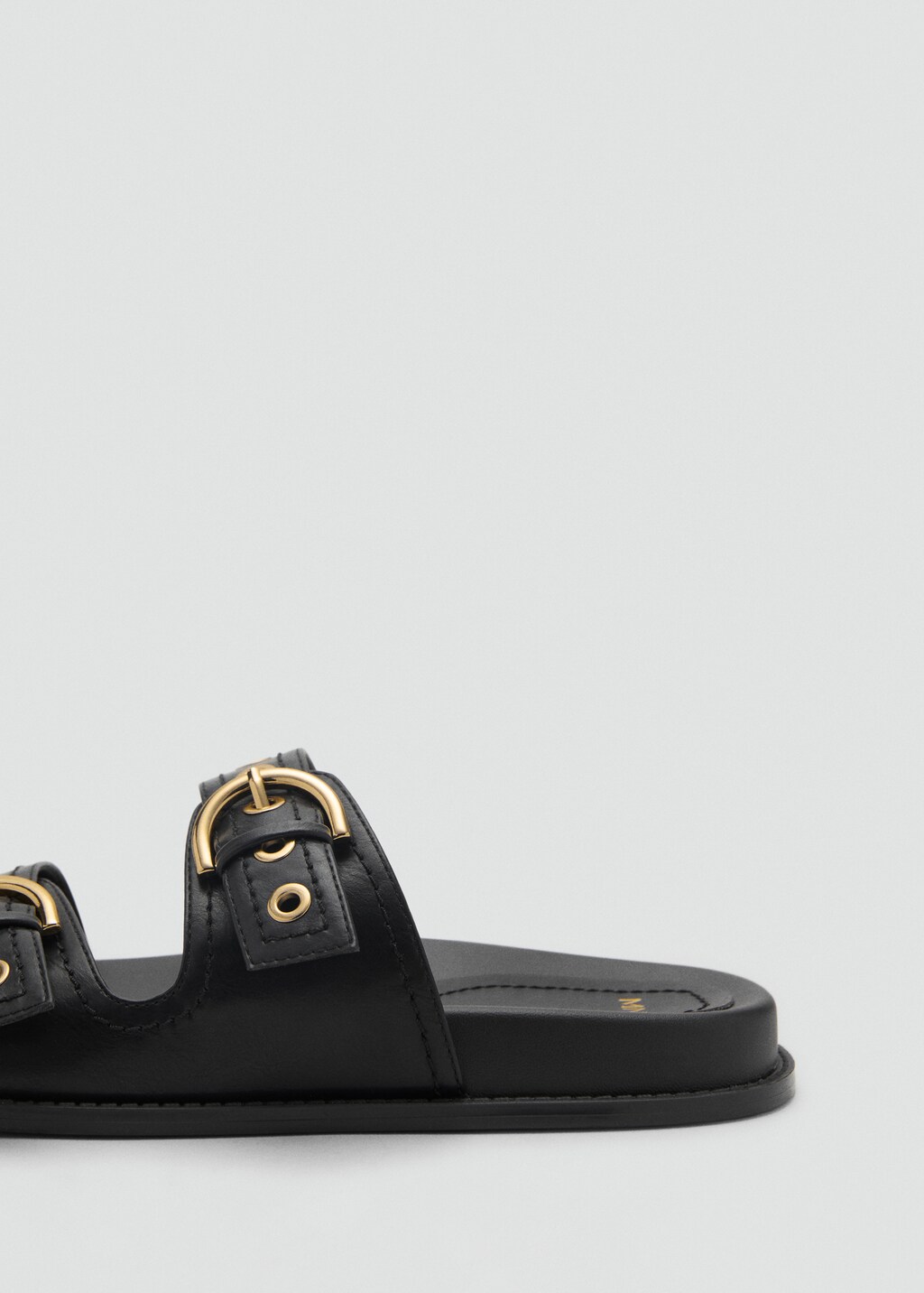 Flat leather sandals with buckles - image 4