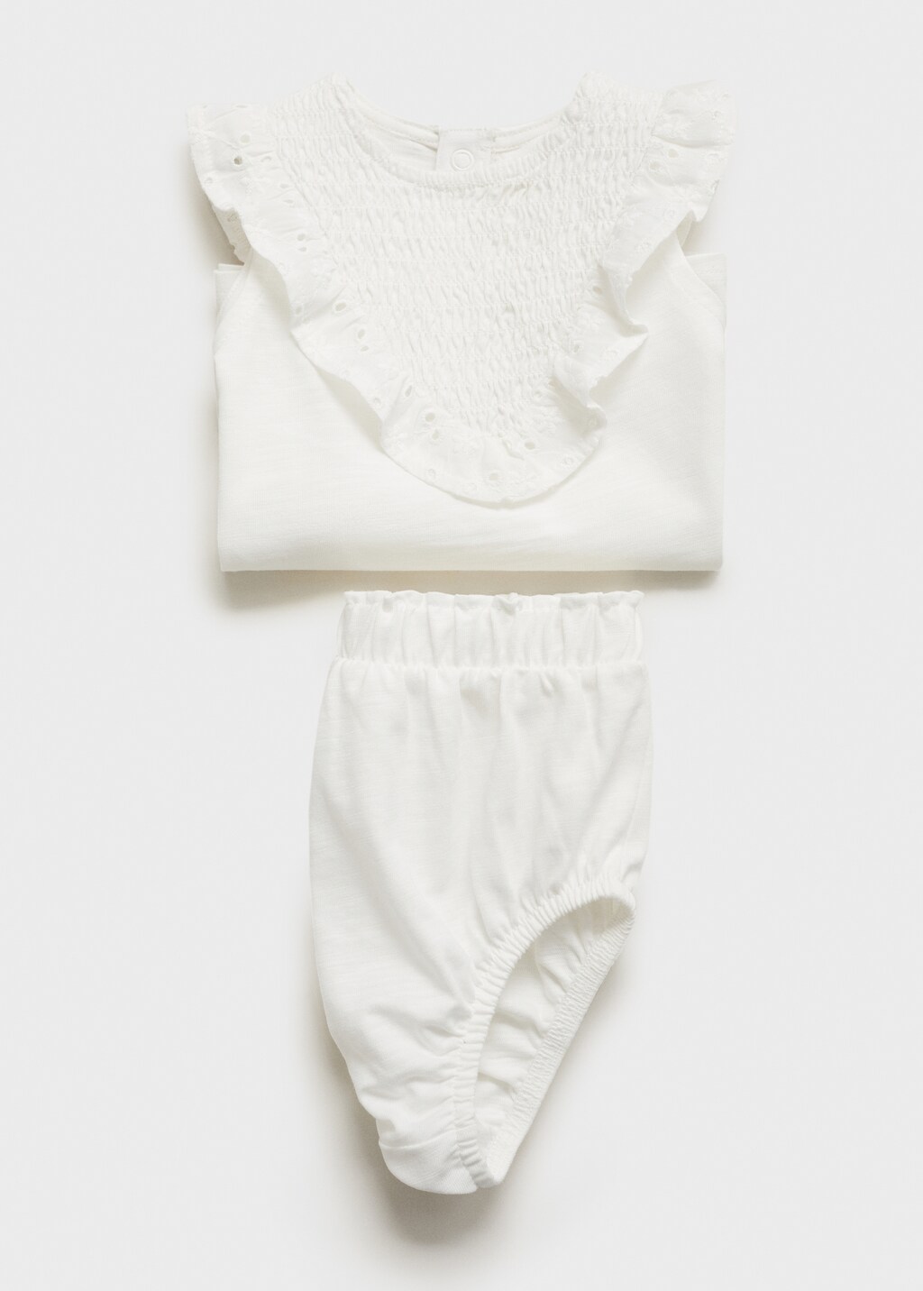 Ruffled dress and frog