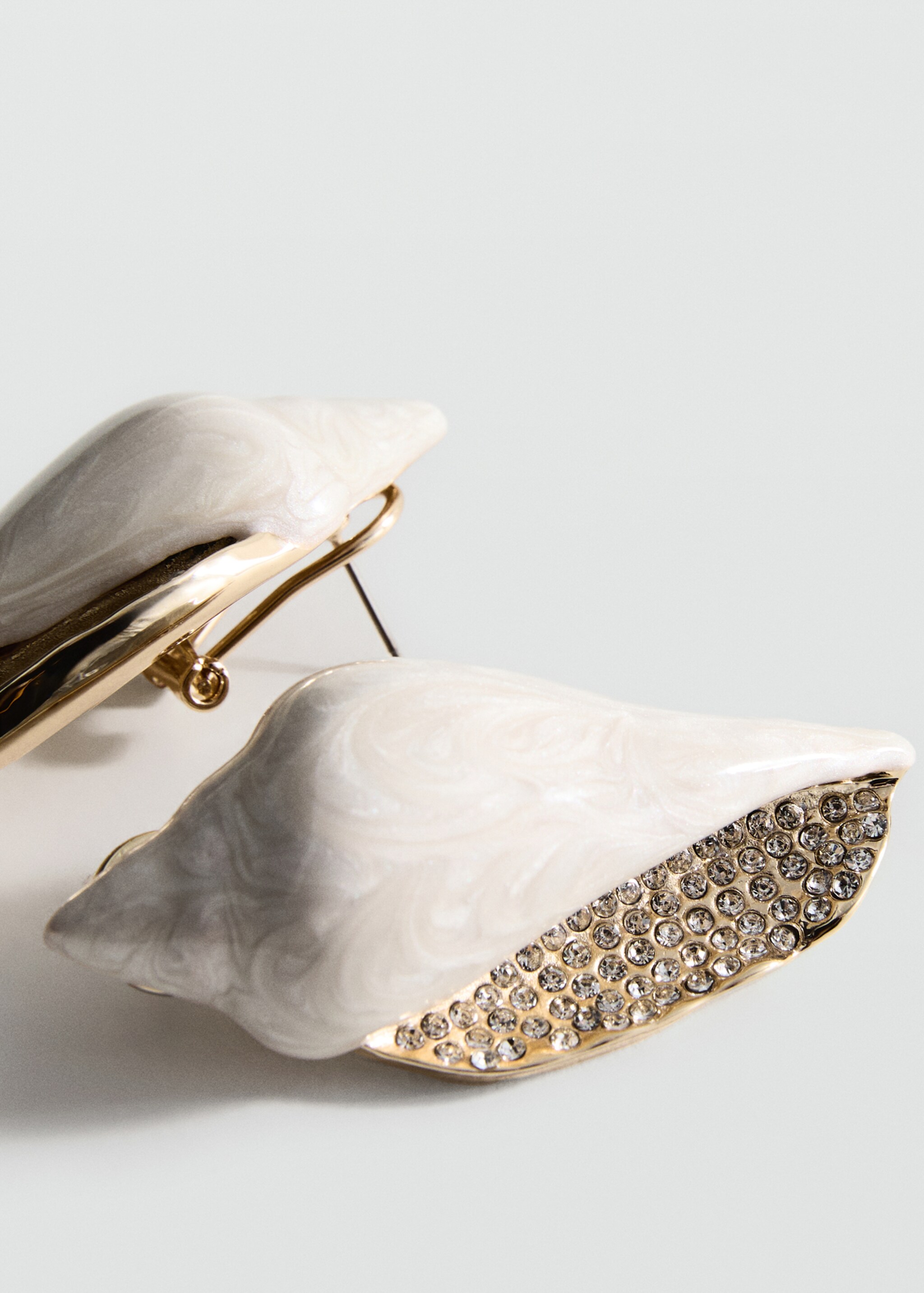 Shell earrings with rhinestone detail - Medium plane