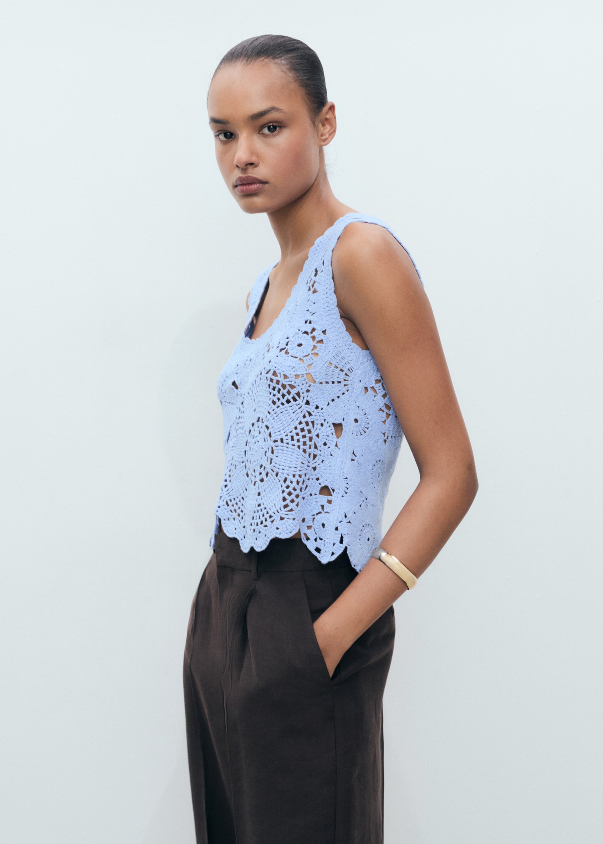Top crochet fleurs - Détail de l'article 2