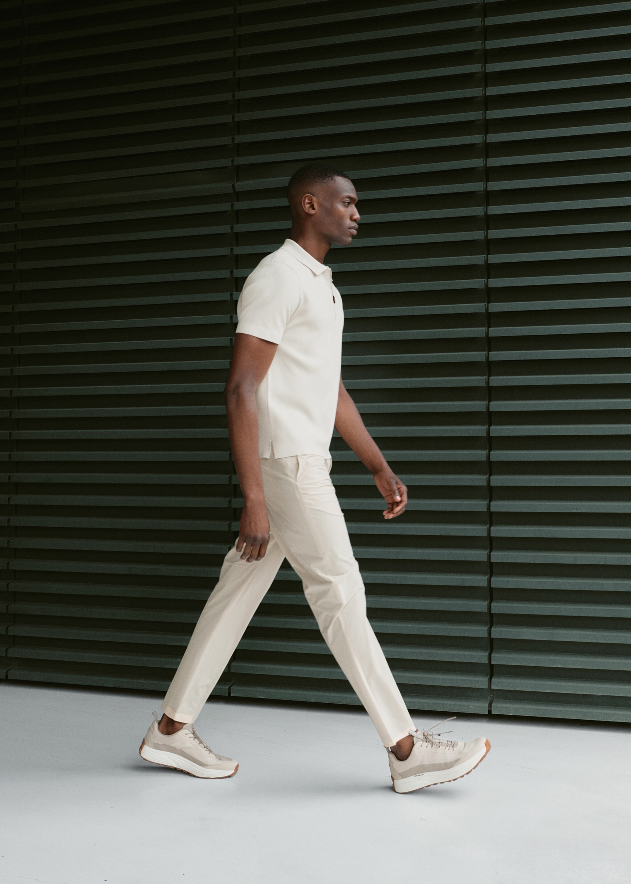 Slim-fit water-repellent trousers - Details of the article 5