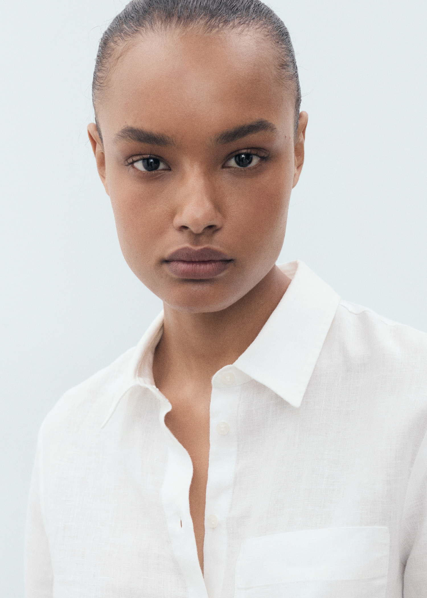 Straight linen shirt - Details of the article 2