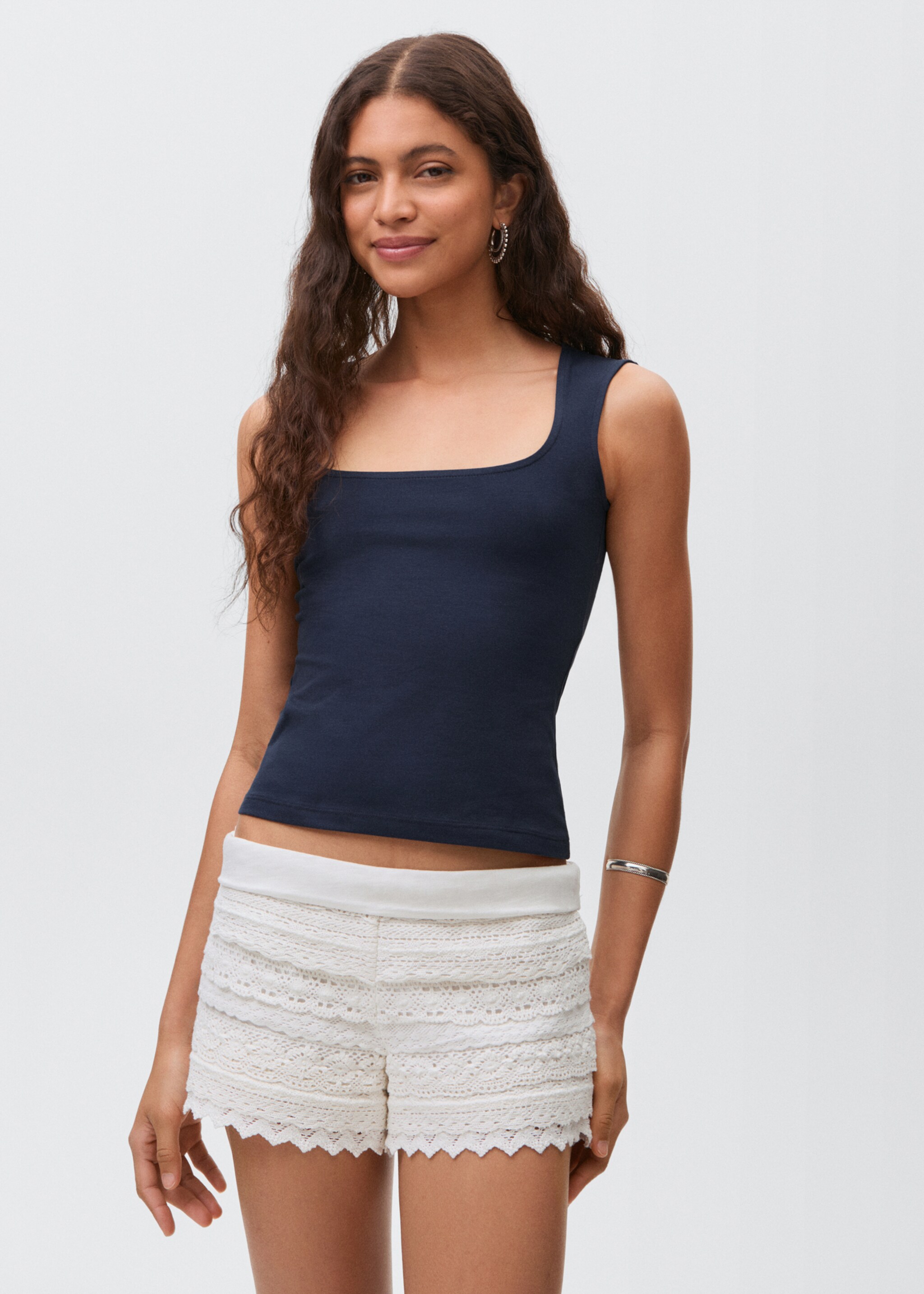 Knitted top with wide straps - Medium plane