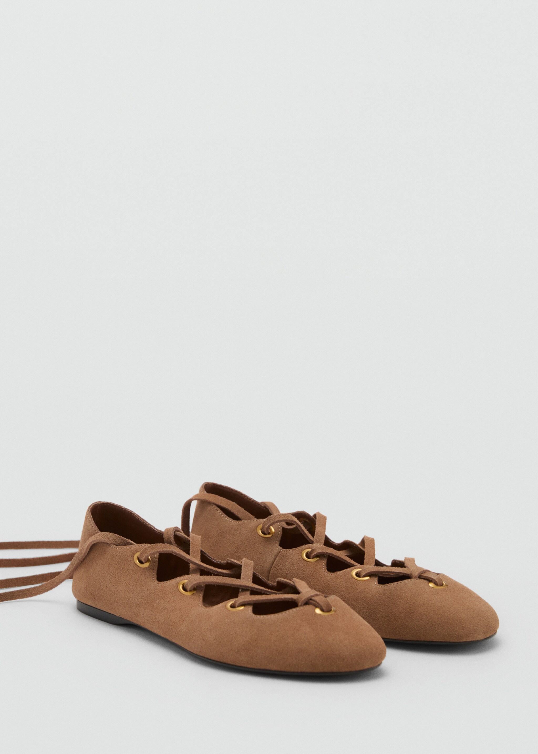 Suede ballerina with crossed straps - Medium plane