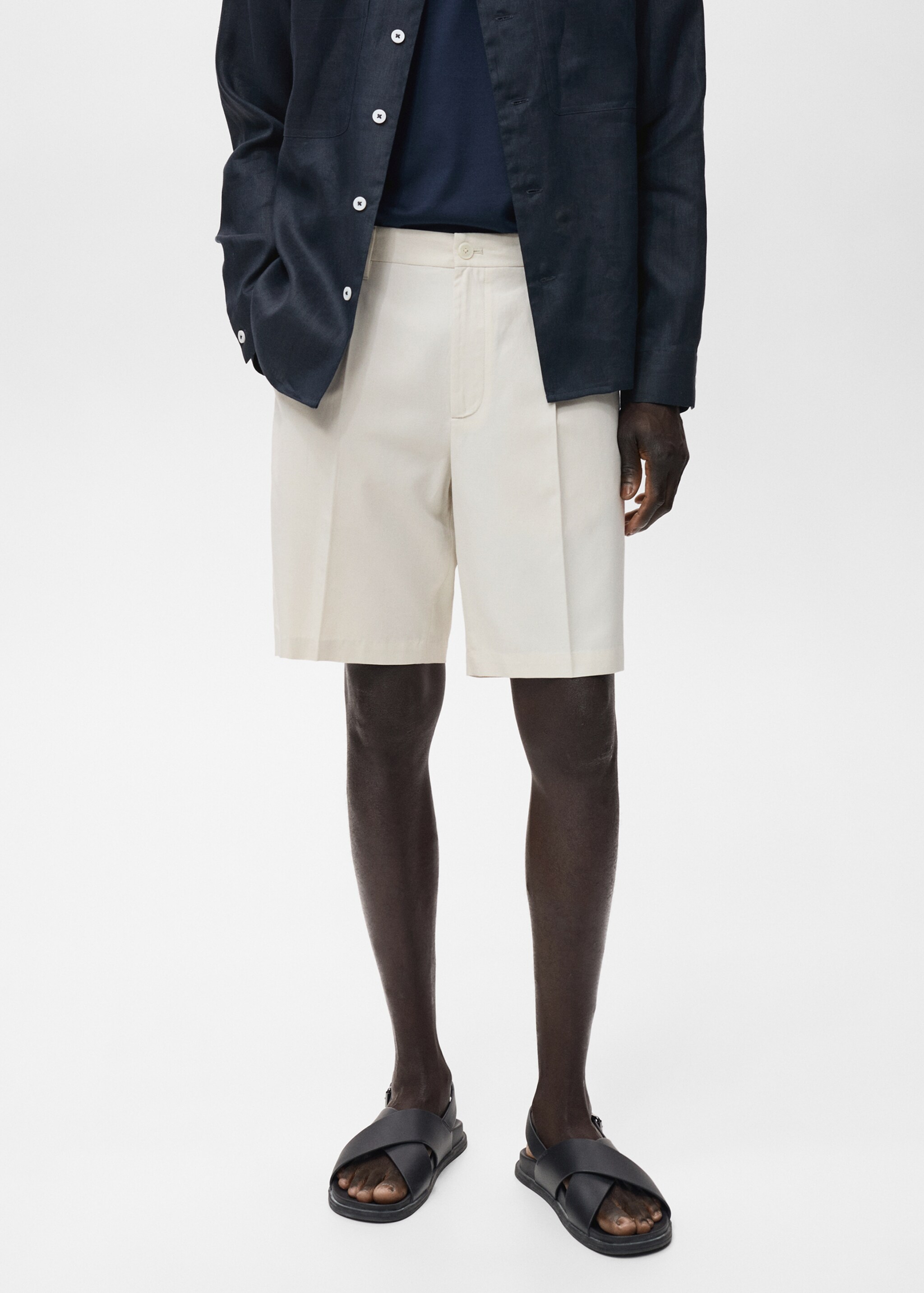 Bermudas 100% lino - Plano medio