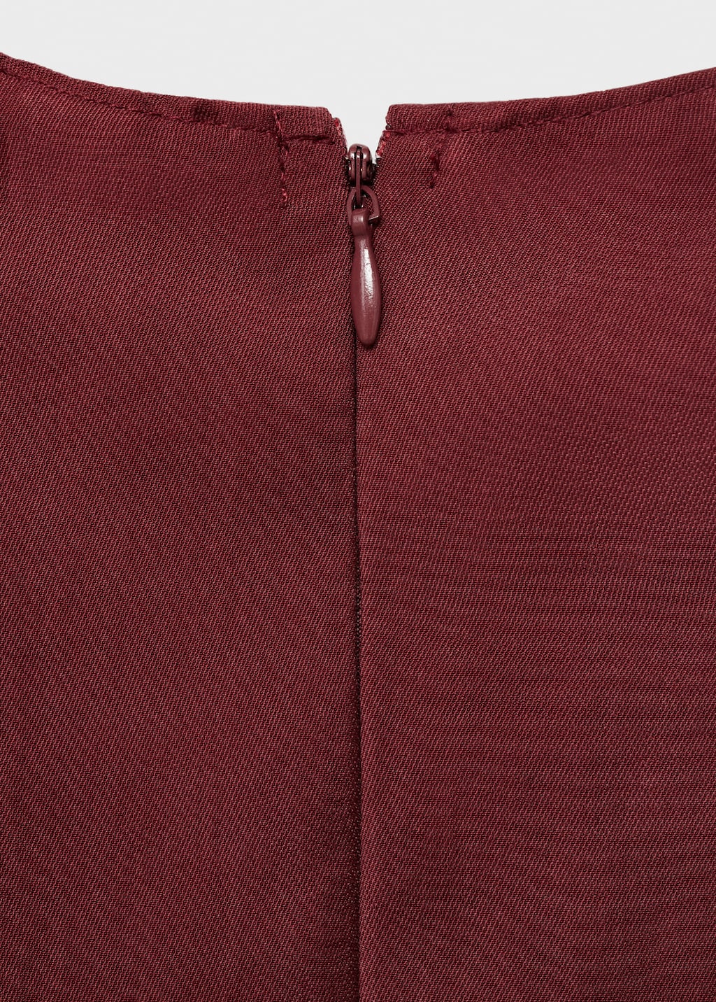 Fitted halter-neck blouse