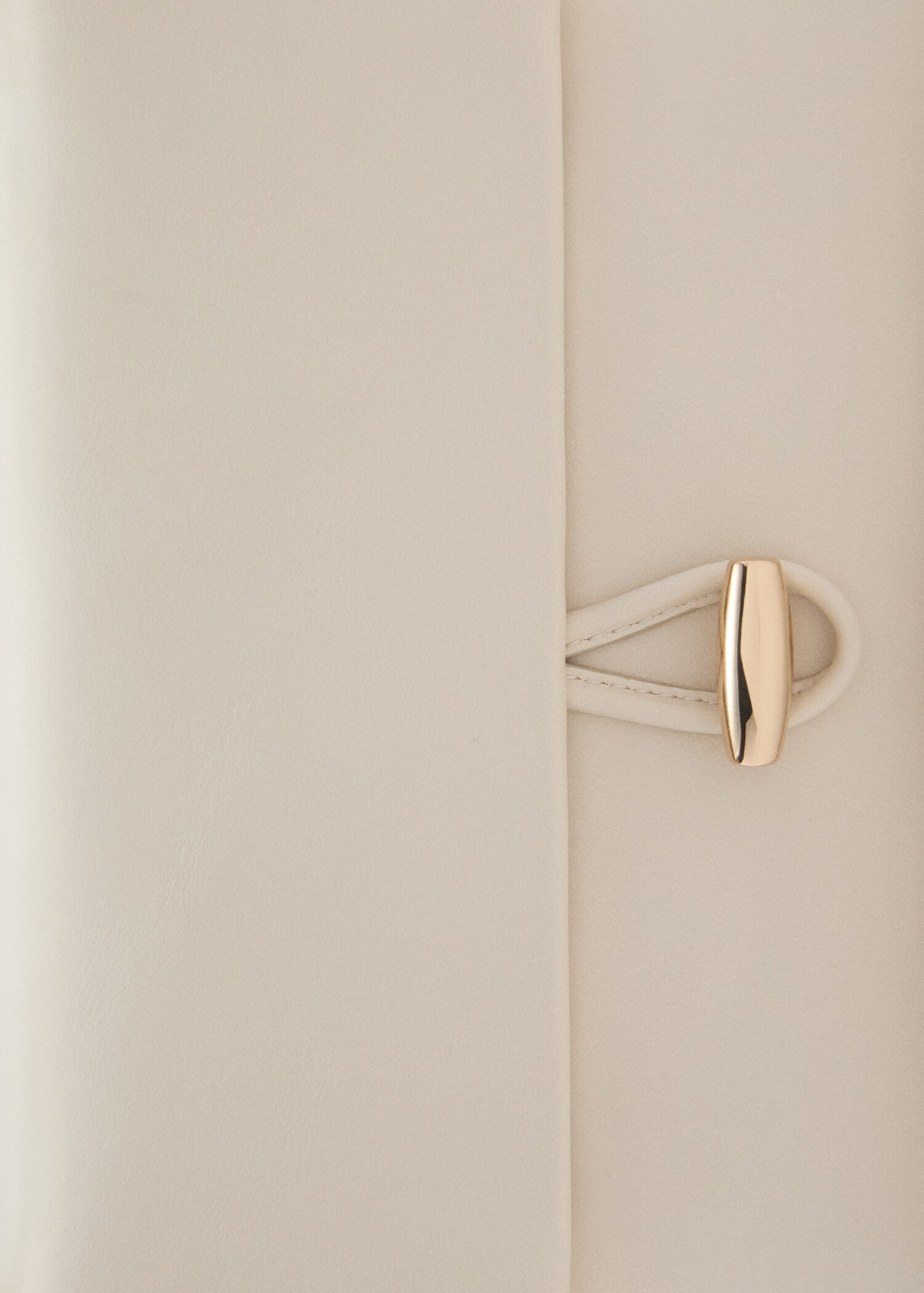 Shoulder bag with strap - Details of the article 2
