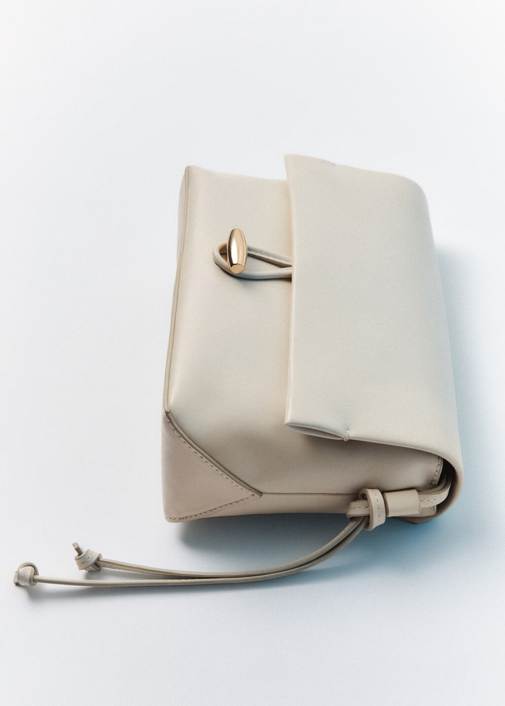 Shoulder bag with strap - Women | MANGO USA