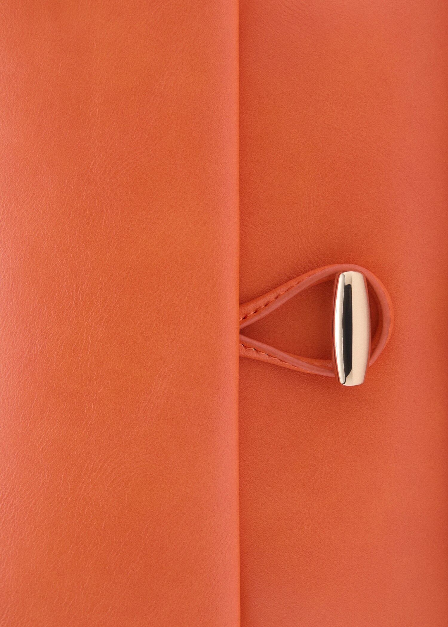 Shoulder bag with strap - Details of the article 2