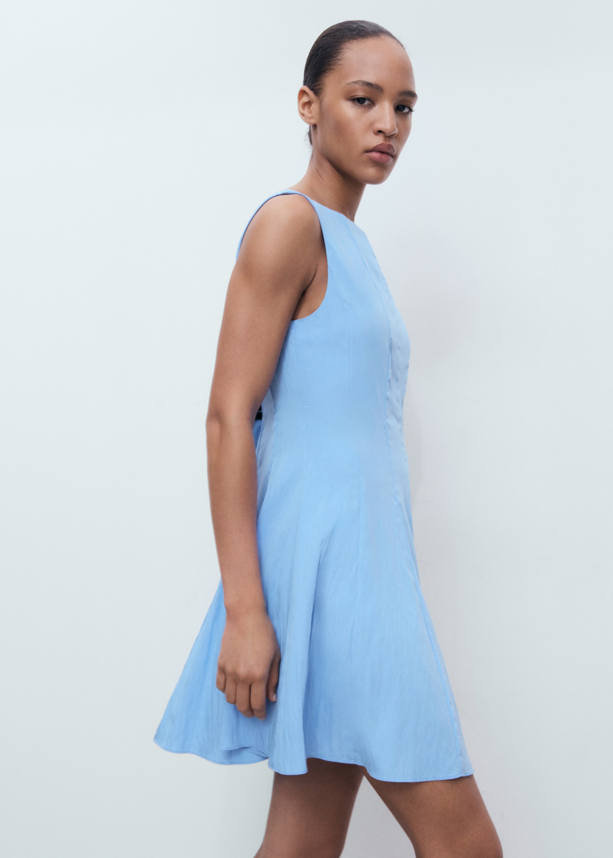 Pleated short dress - Medium plane
