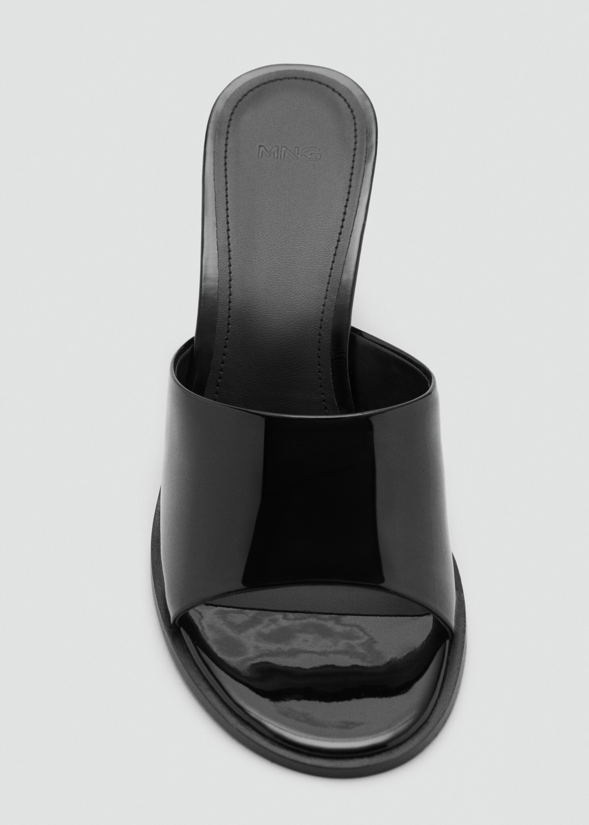 Patent leather effect heeled sandal - Details of the article 3