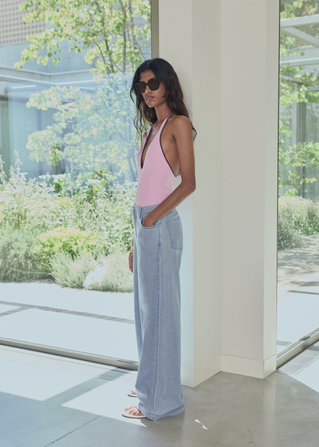 Mid-rise wide leg denim pants
