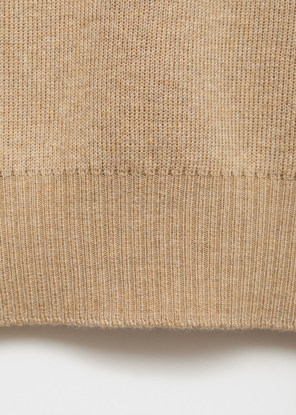 Short-sleeved fine-knit sweater - image 5