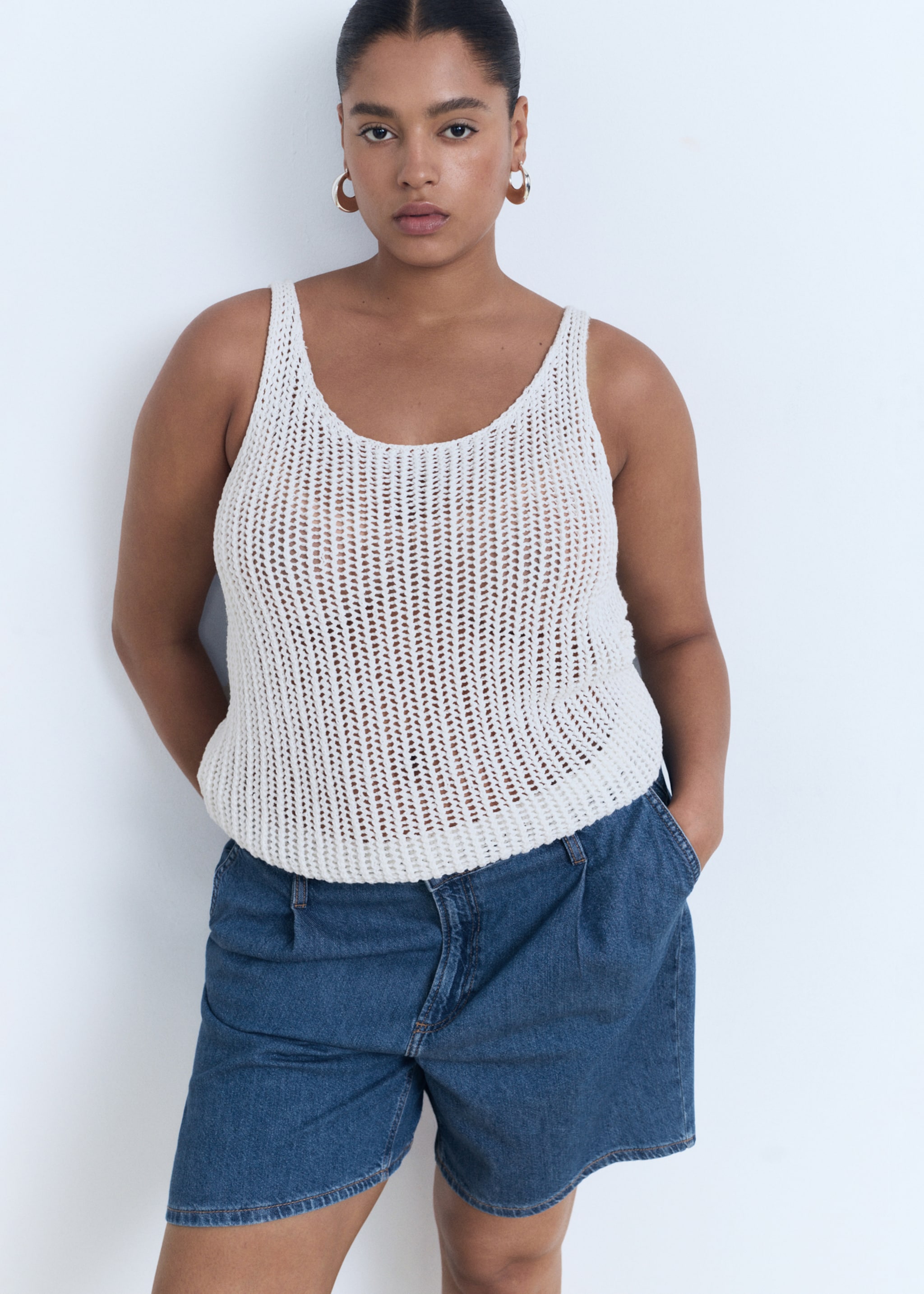 Denim-Bermudas mit mittlerer Bundhöhe und Abnähern - Detail des Artikels 5