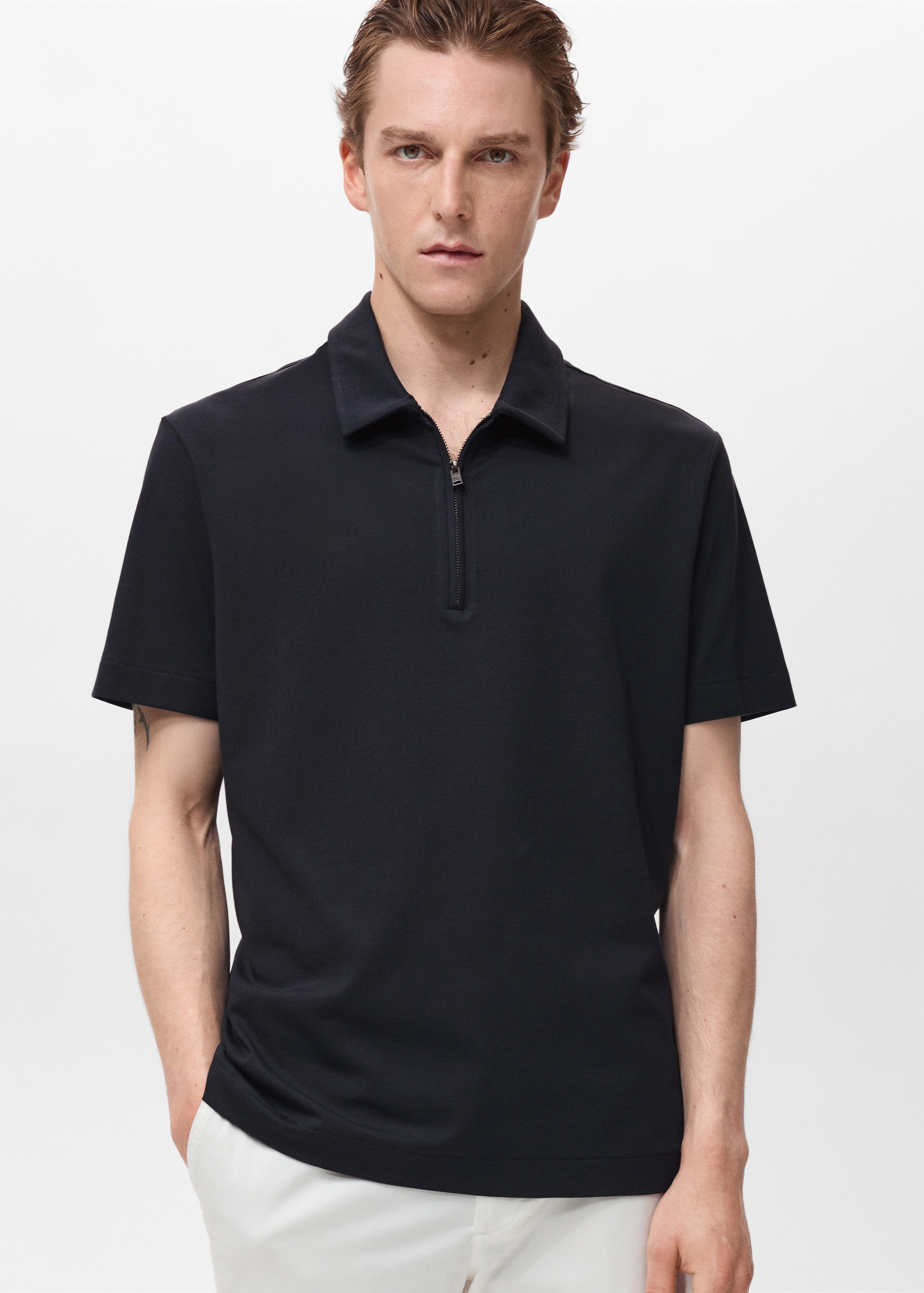 Polo de gola com fecho de correr - Plano médio