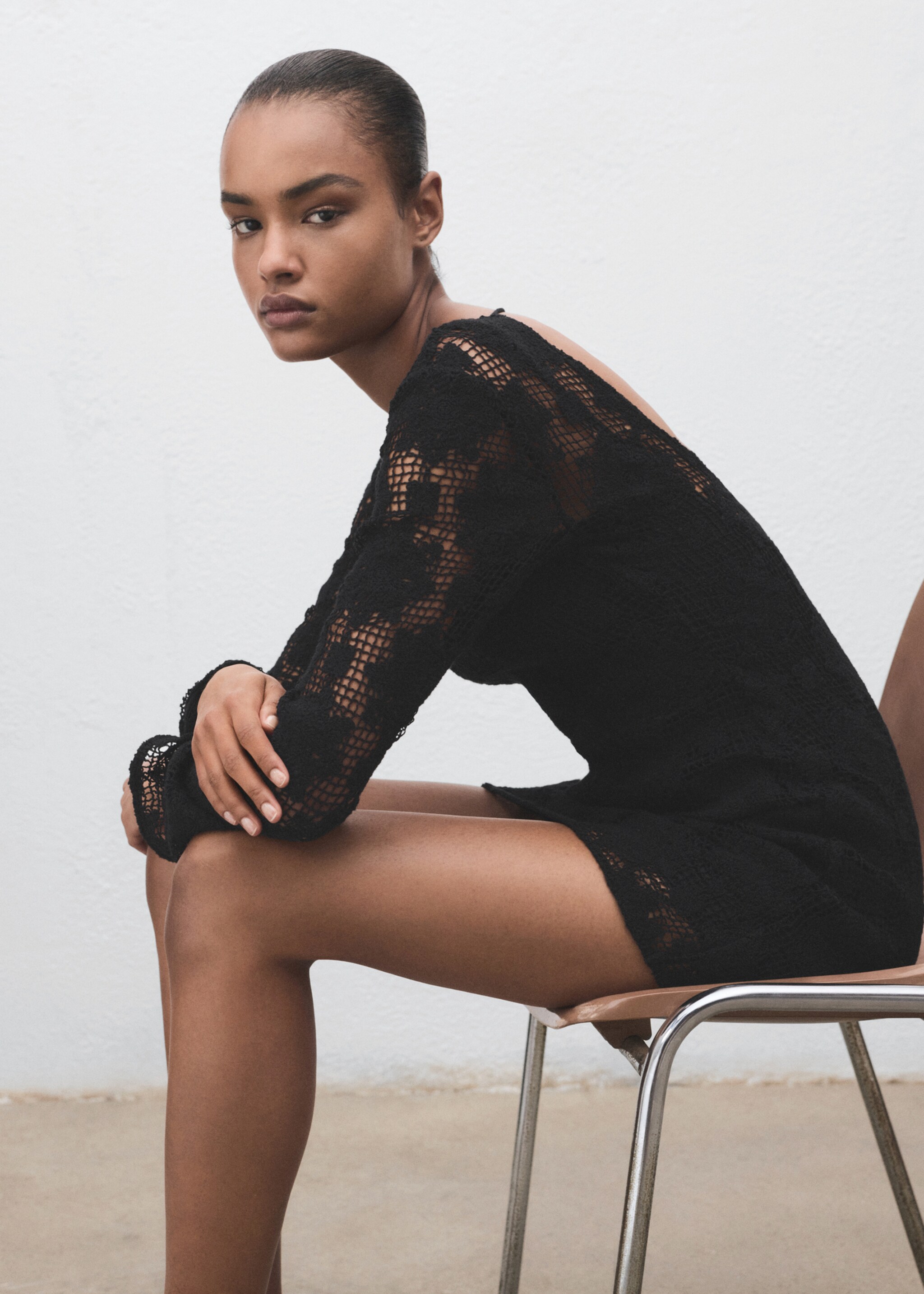 Crochet short dress - Details of the article 2