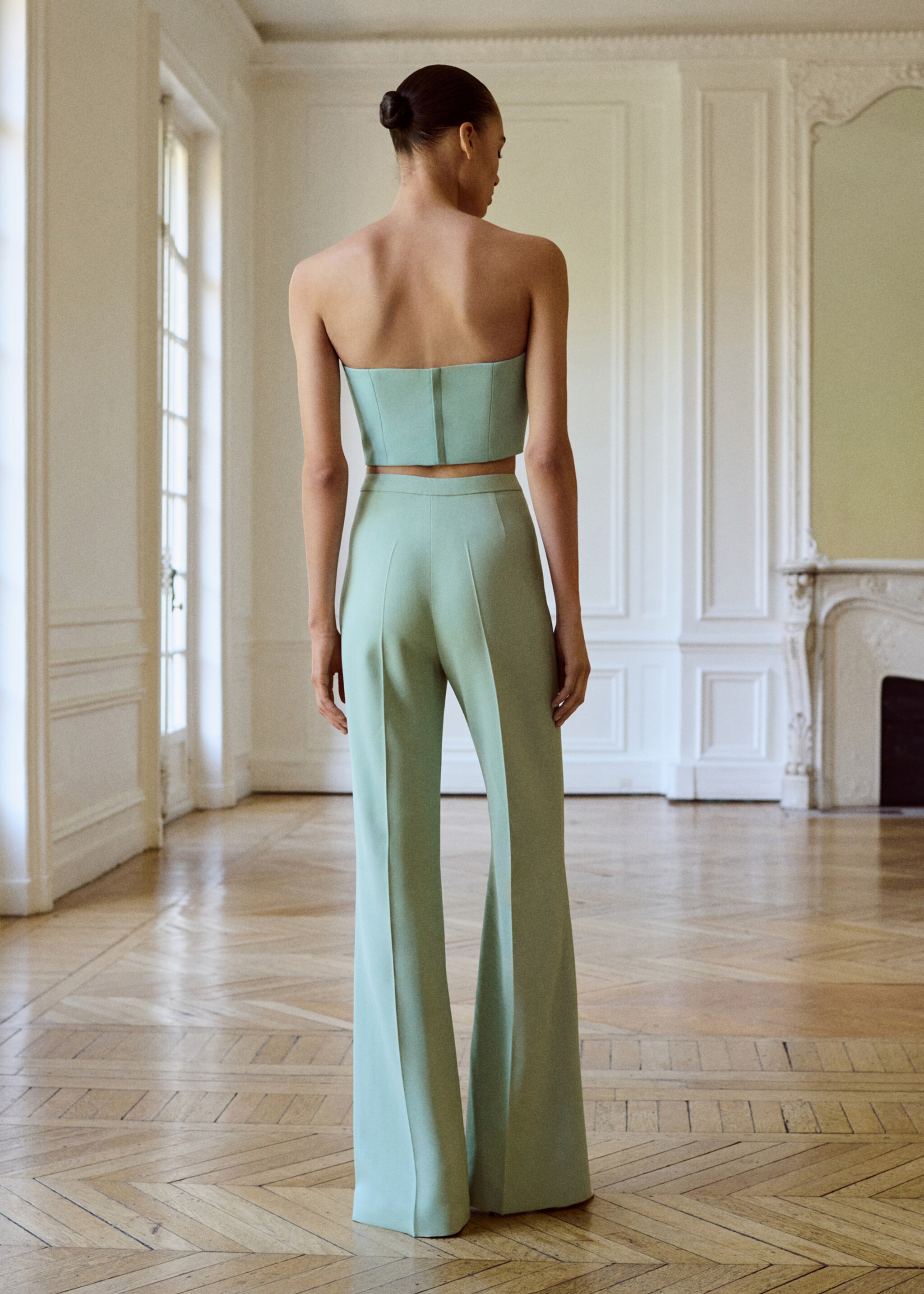High-waist flared trousers - Reverse of the article