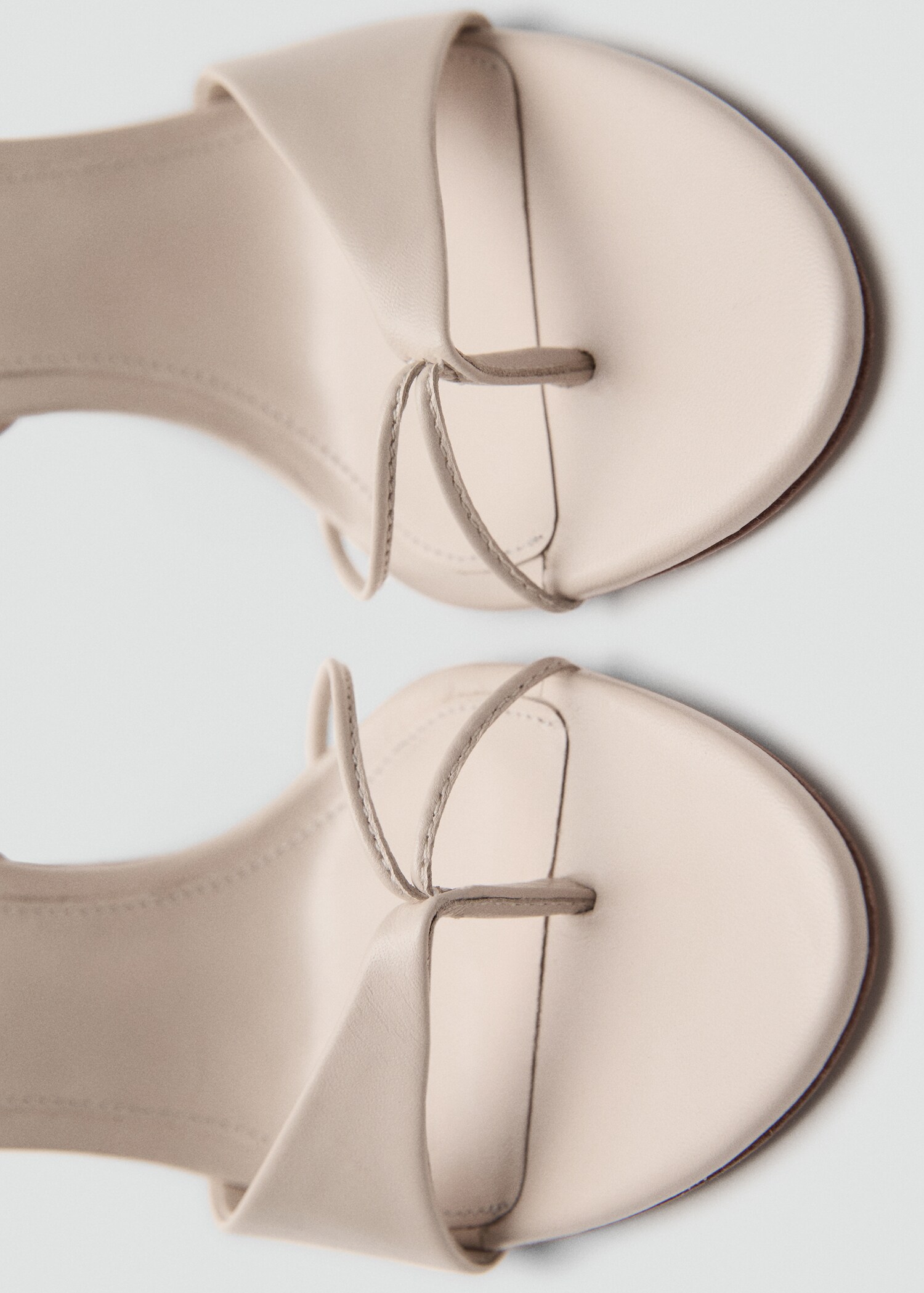 Leren sandalen met contrasterende hakken - Detail van het artikel 2