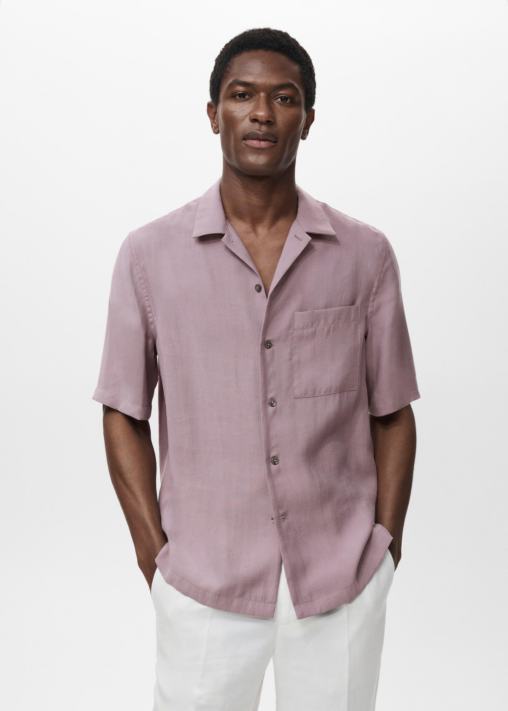 Chemise modale poche - Plan moyen