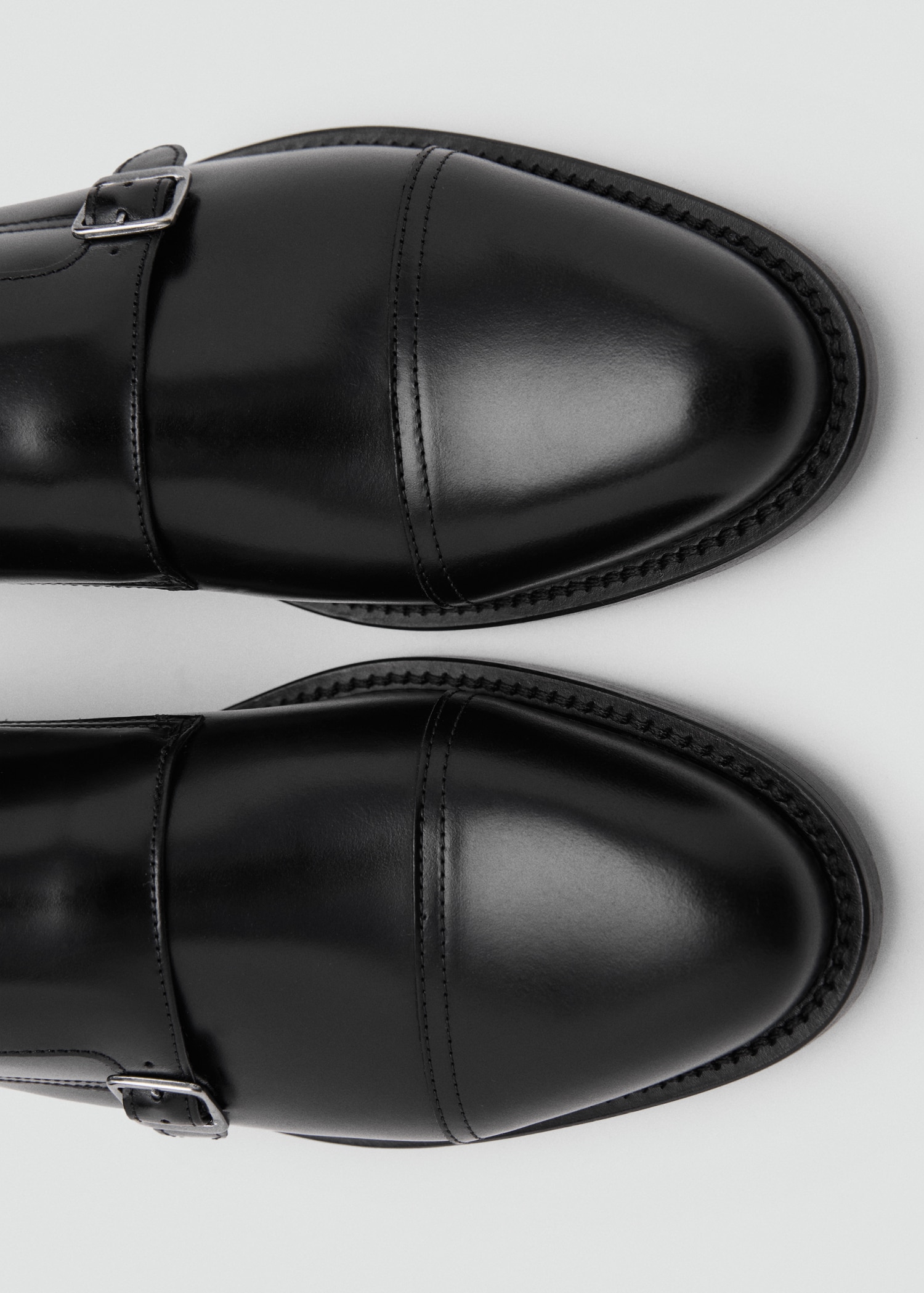 Double buckle leather shoe - Details of the article 2