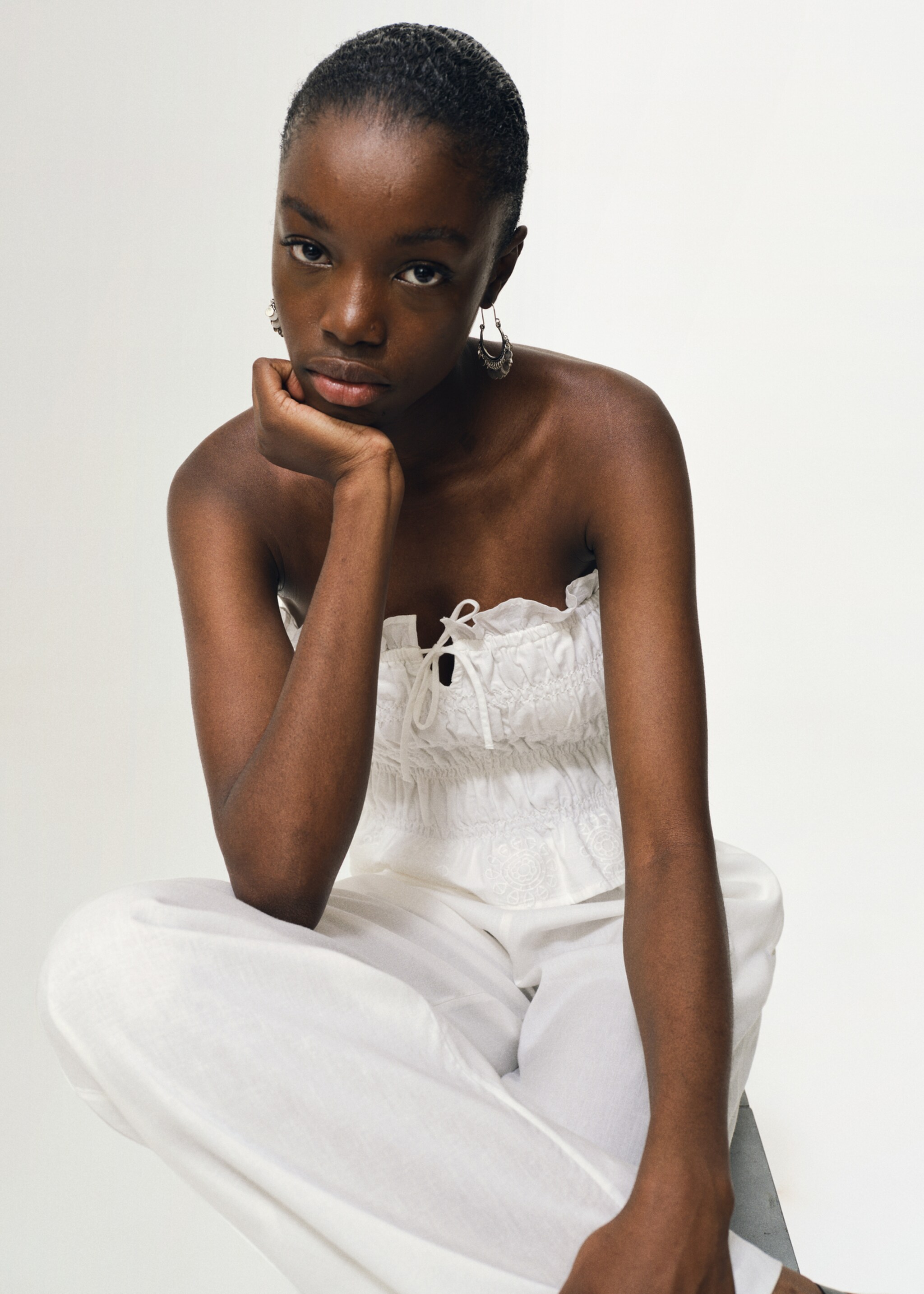 Embroidered crop top - Details of the article 2