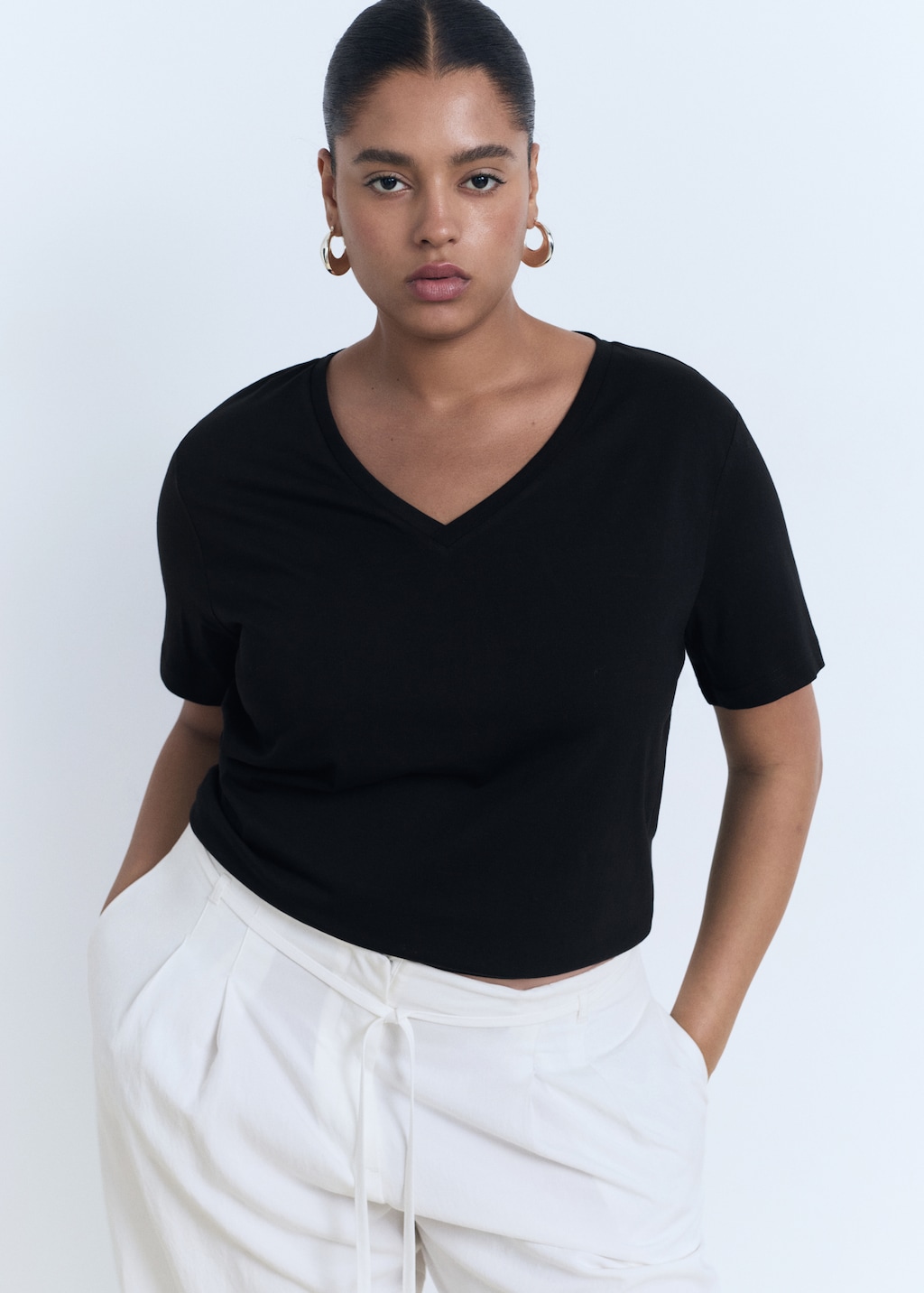 V-neck cotton T-shirt