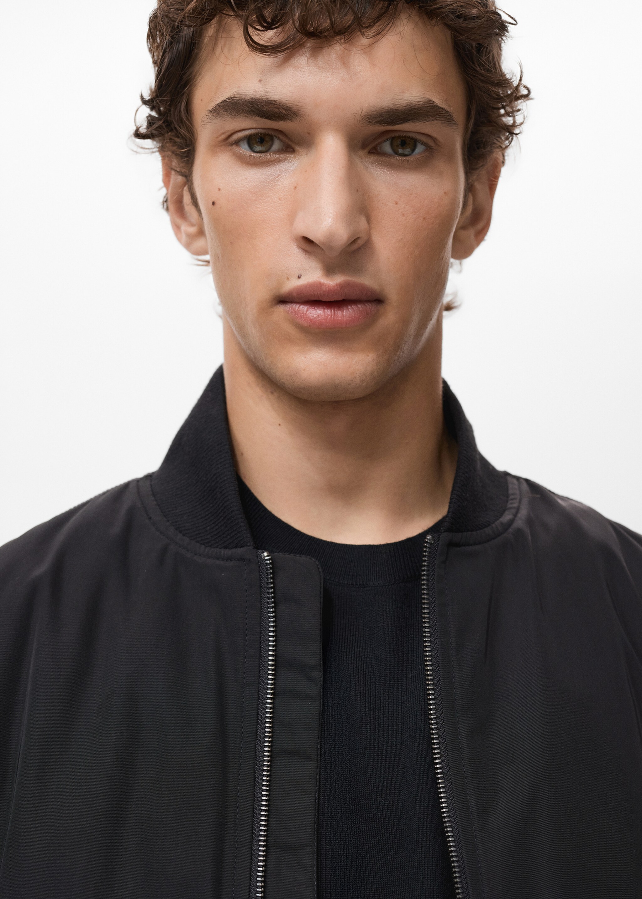 Chaqueta bomber repelente al agua - Details of the article 1