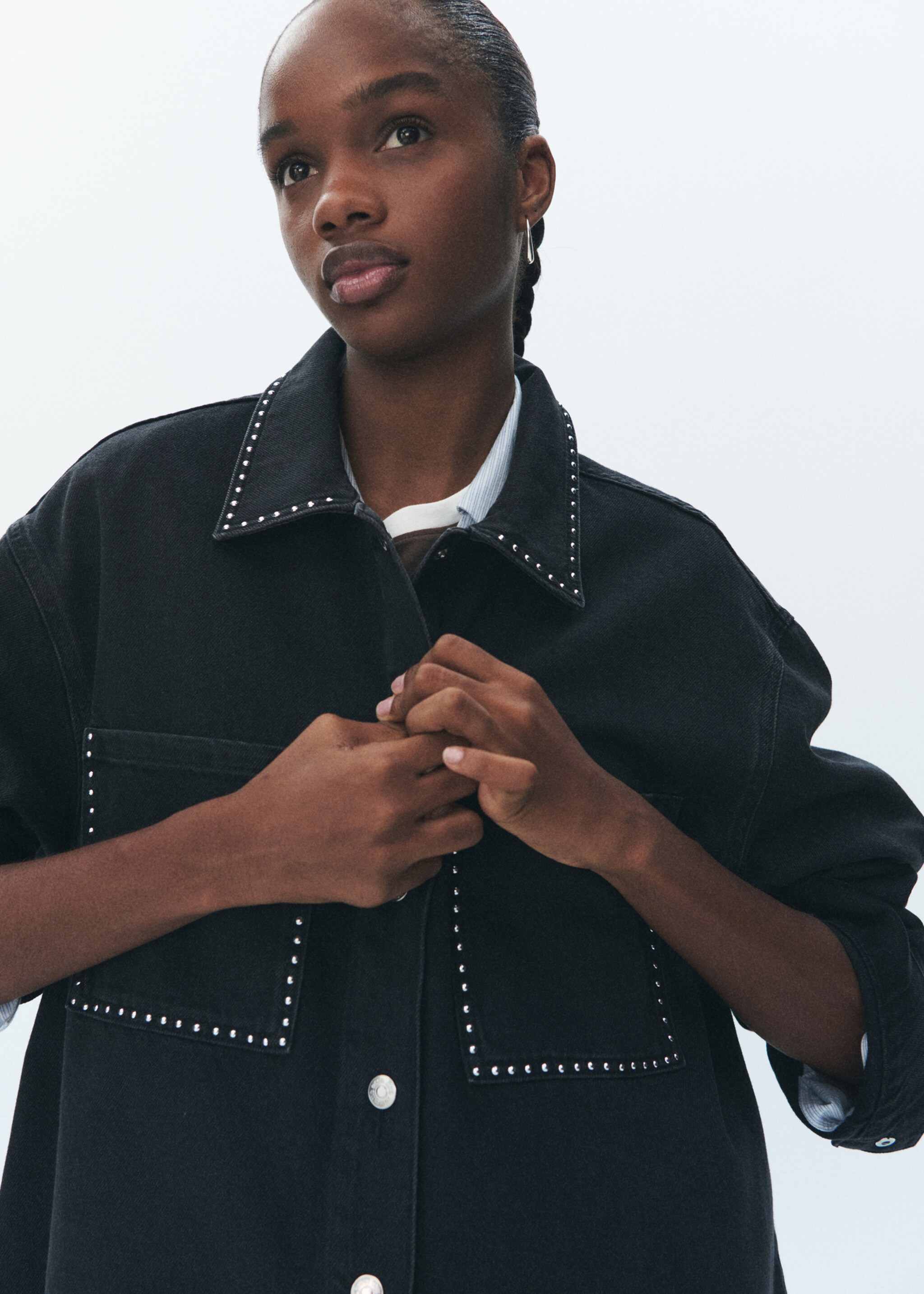 Studded denim jacket - Details of the article 5, Grey. Ref: 17061520-00.