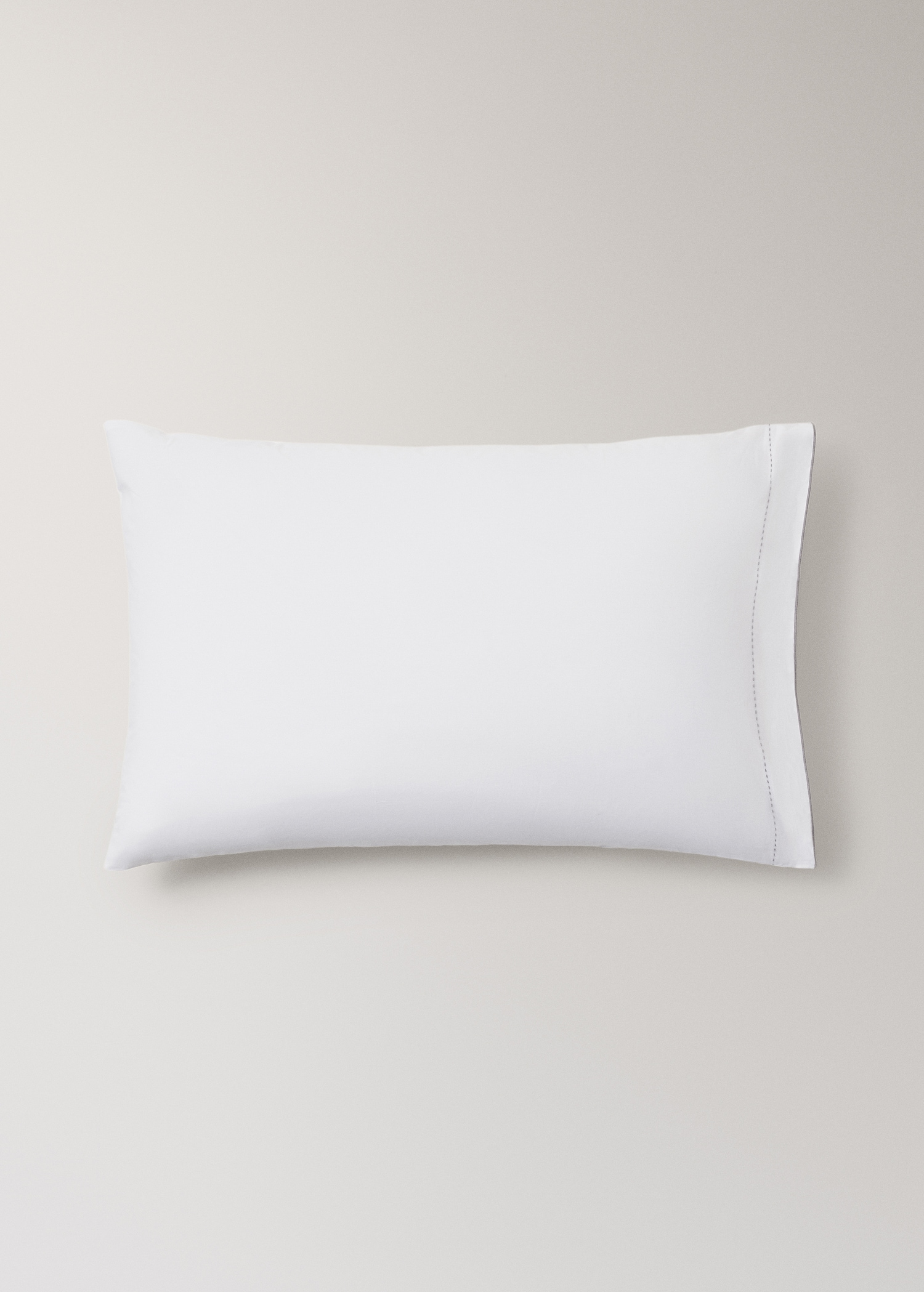Two 200-thread count percale cotton pillowcases 50x75cm - Article without model