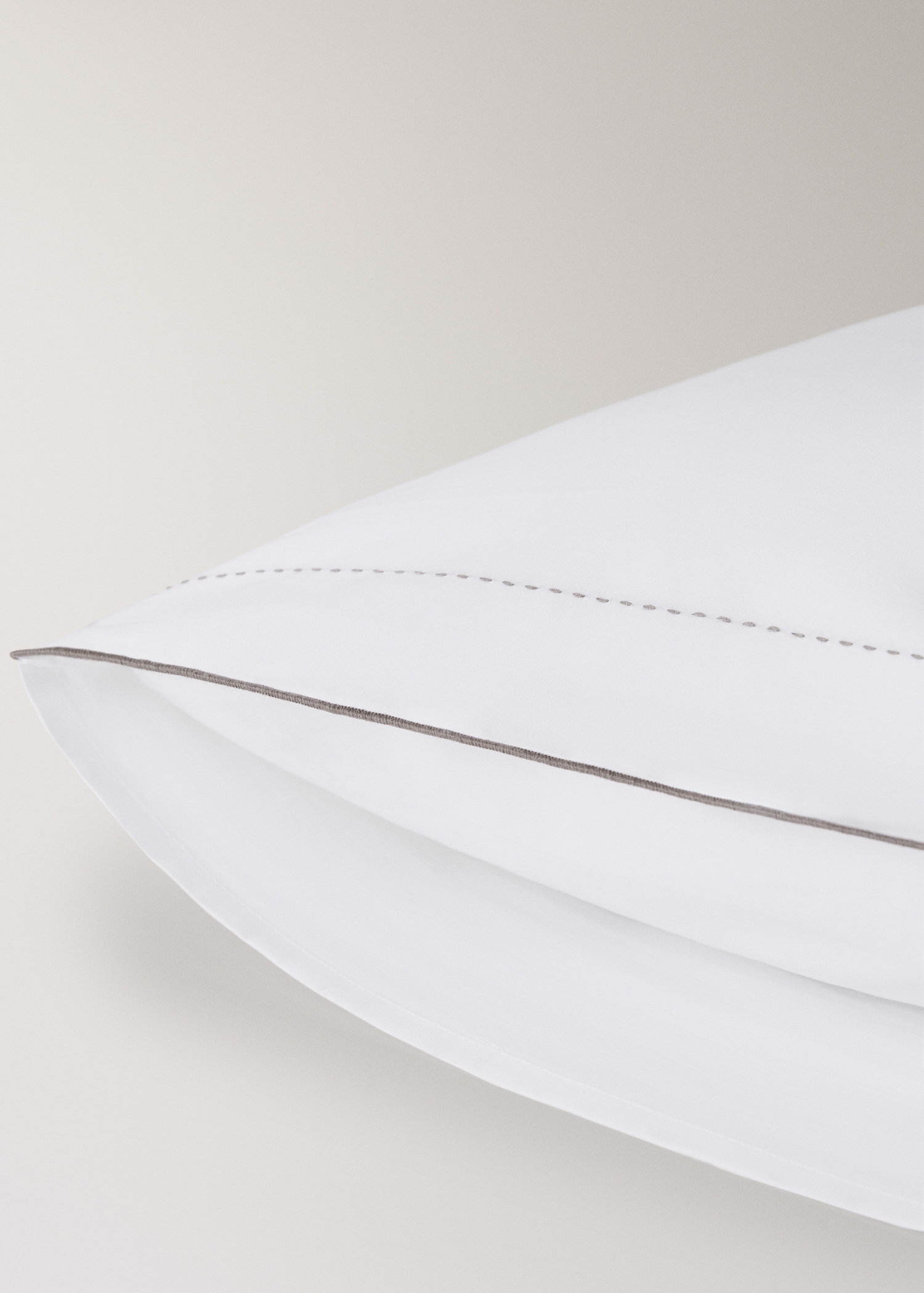 Two 200-thread count percale cotton pillowcases 50x75cm - Details of the article 3
