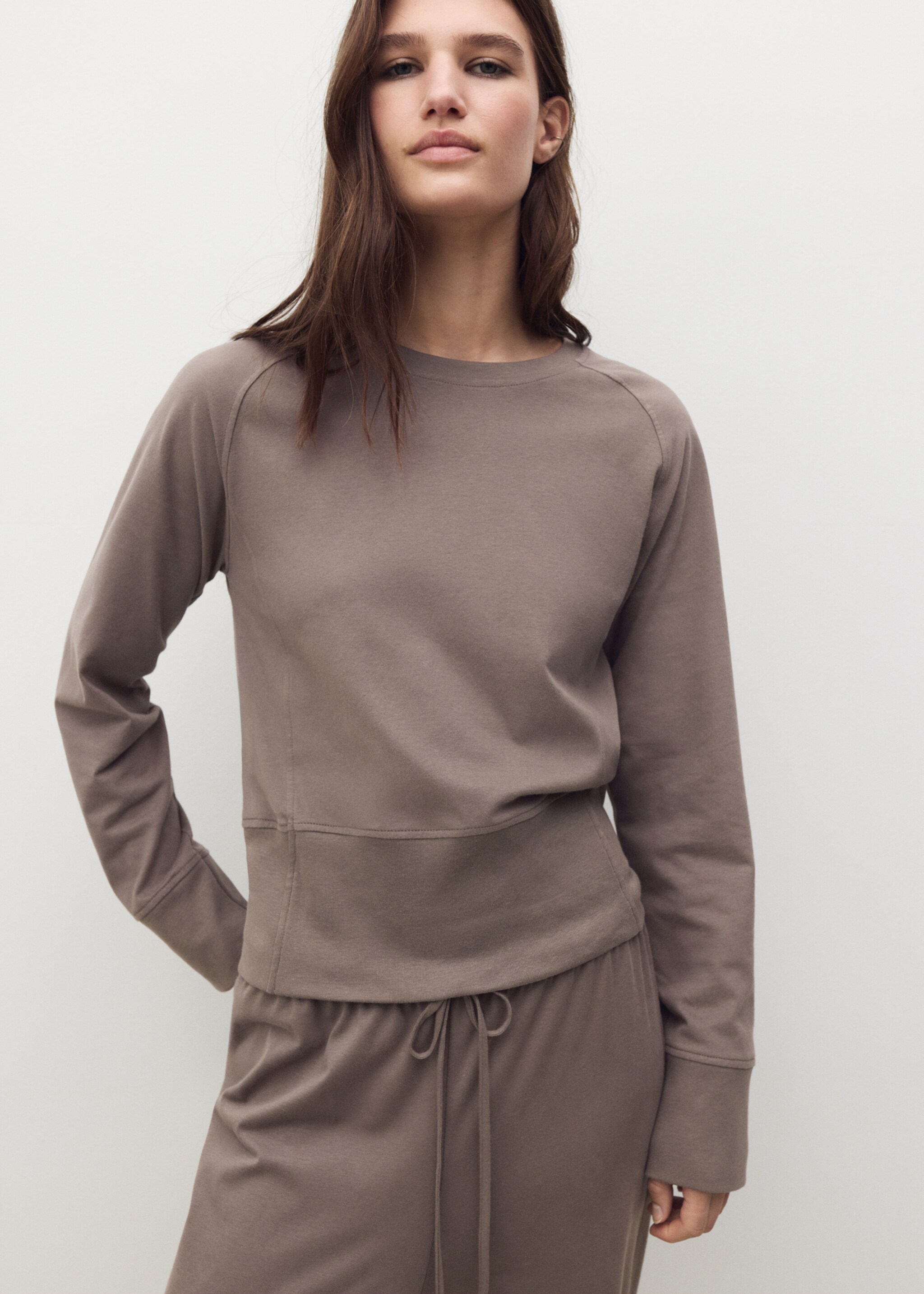 Jogger trousers soft finish - Details of the article 1