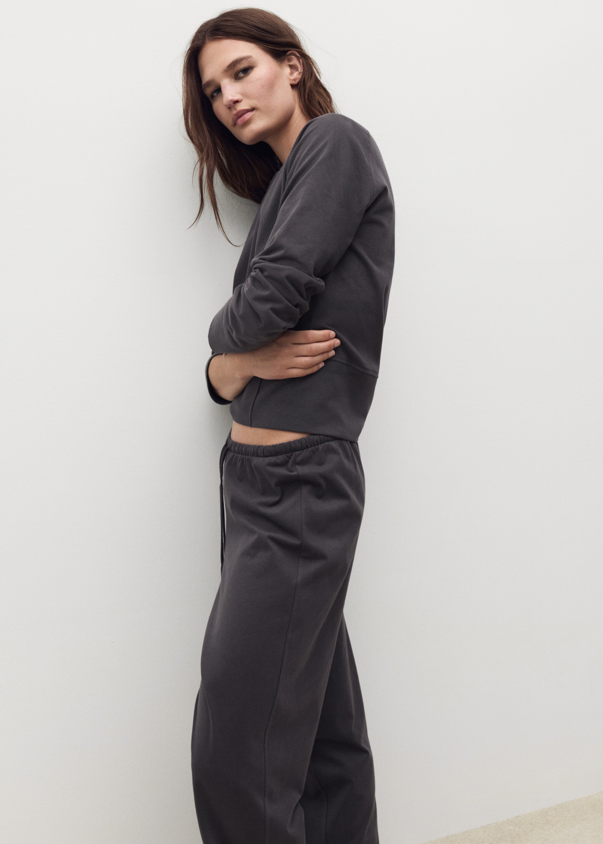 Jogger trousers soft finish - Details of the article 1
