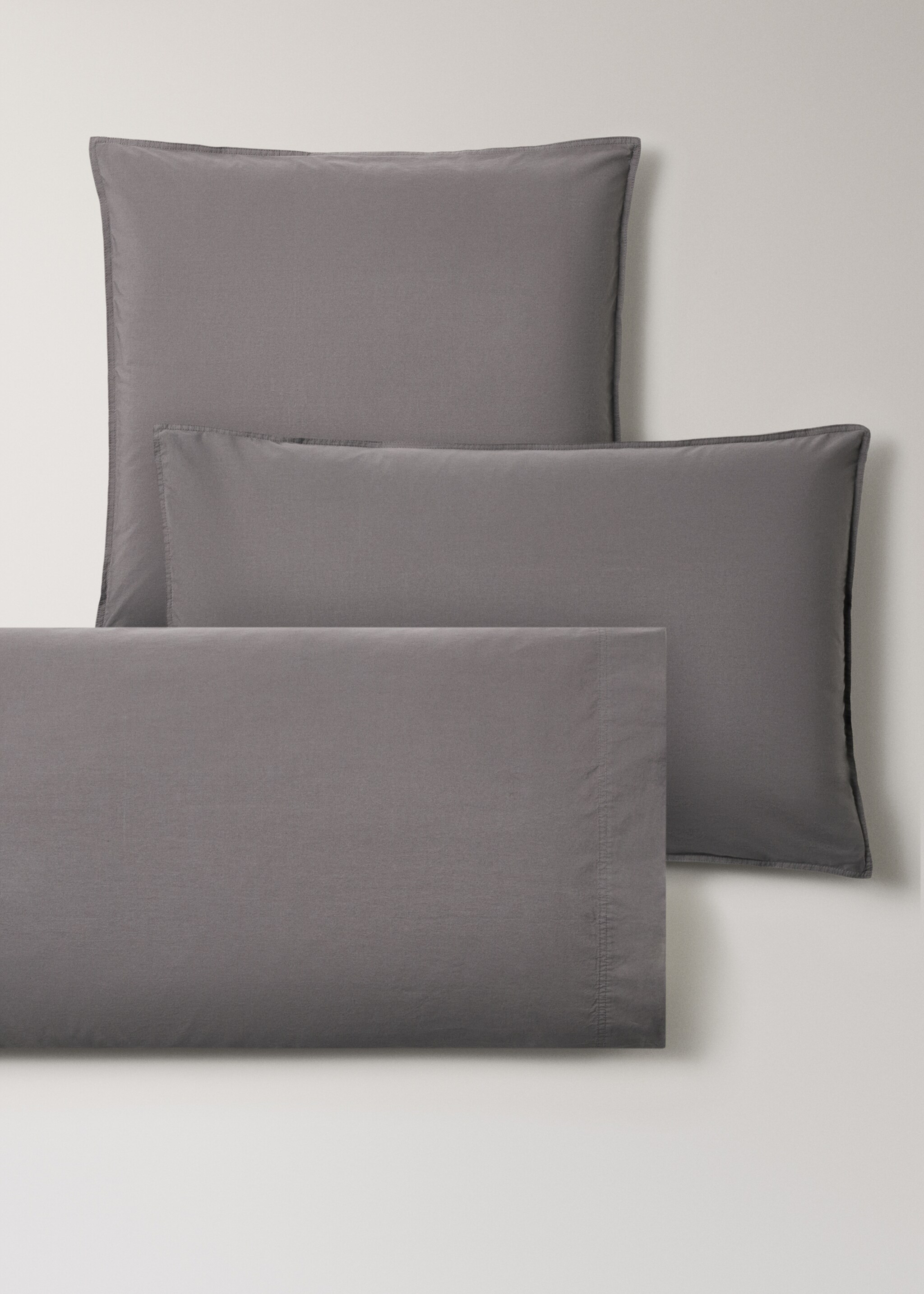 Two cotton poplin double-stitched pillowcases 50x75 cm - Details of the article 4, Grey. Ref: 17061532-00.