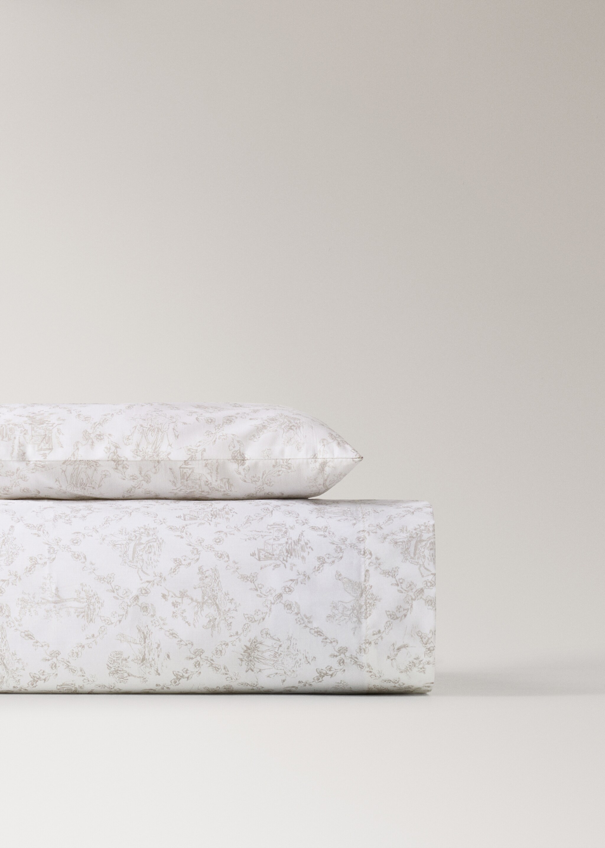 Toile de Jouy mini cot top sheet and pillow set - Article without model, Medium Brown. Ref: 17061550-00.