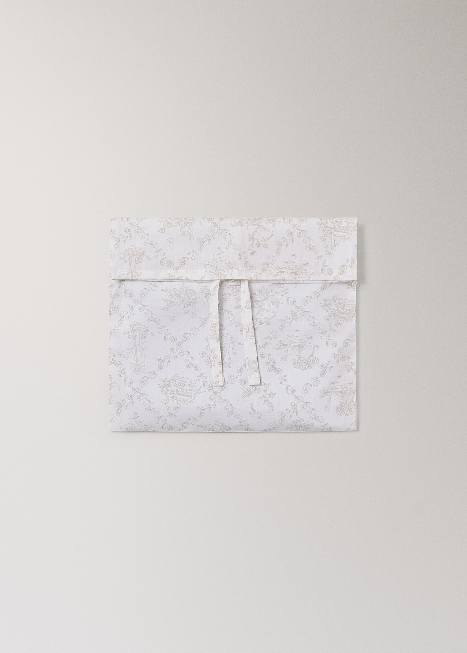 Toile de Jouy mini cot top sheet and pillow set - Details of the article 5