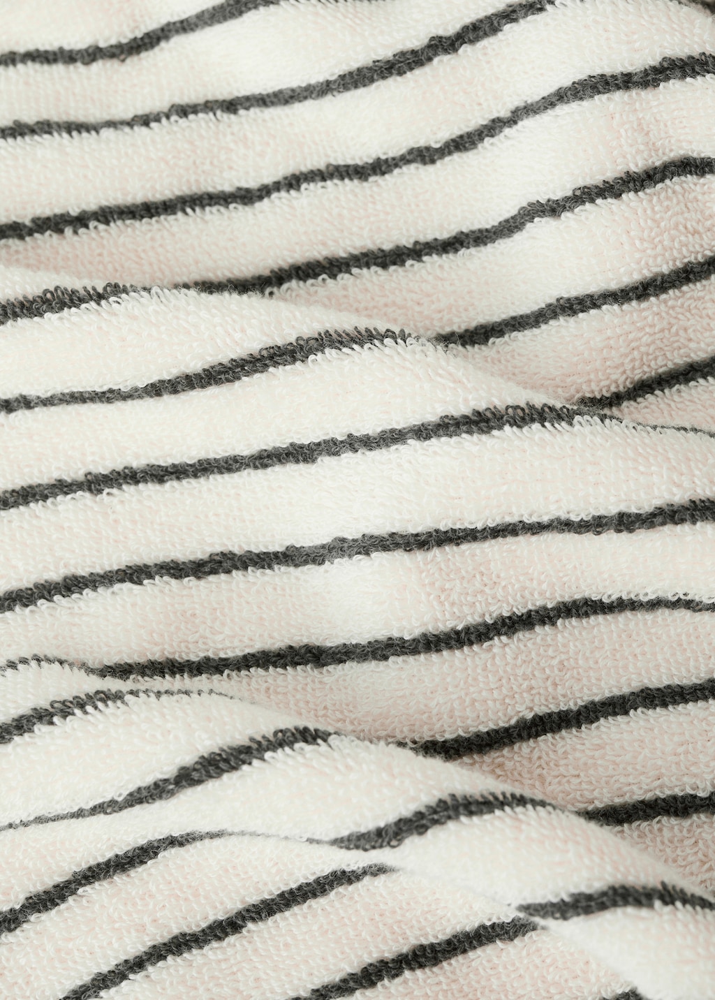 Two-tone striped bathrobe